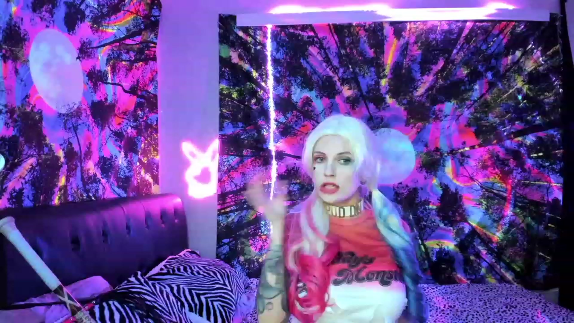 Gallery image thumbnail from Xo_belle's myfreecams stream on, 06/25/2023, 04:39 image 5 of 20