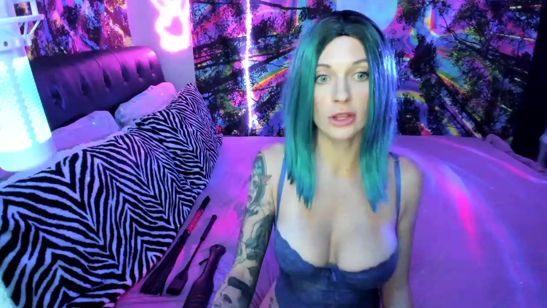 Gallery image thumbnail from Xo_belle's myfreecams stream on, 06/26/2023, 03:37 image 14 of 20