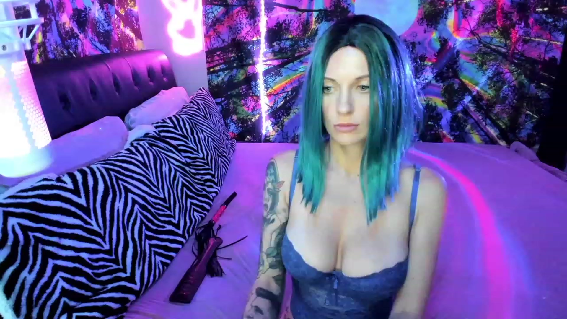 Gallery image thumbnail from Xo_belle's myfreecams stream on, 06/26/2023, 05:15 image 10 of 20