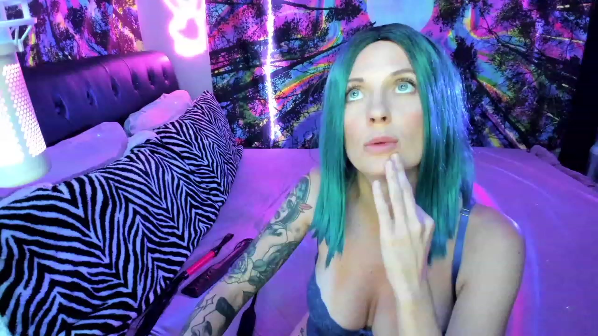Gallery image thumbnail from Xo_belle's myfreecams stream on, 06/26/2023, 05:15 image 19 of 20