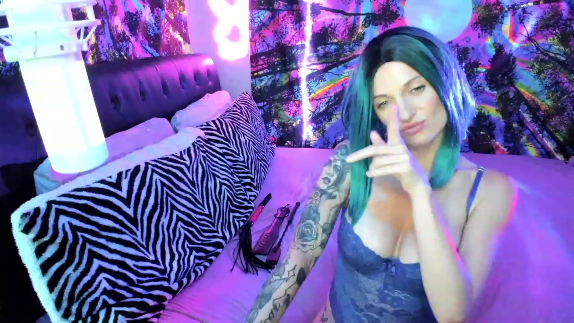 Gallery image thumbnail from Xo_belle's myfreecams stream on, 06/26/2023, 05:15 image 5 of 20