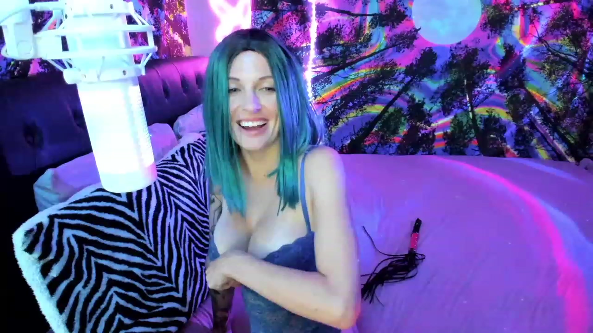 Gallery image thumbnail from Xo_belle's myfreecams stream on, 06/26/2023, 05:54 image 14 of 20