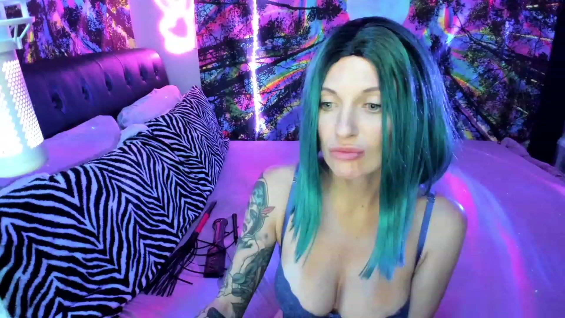 Gallery image thumbnail from Xo_belle's myfreecams stream on, 06/26/2023, 05:54 image 2 of 20