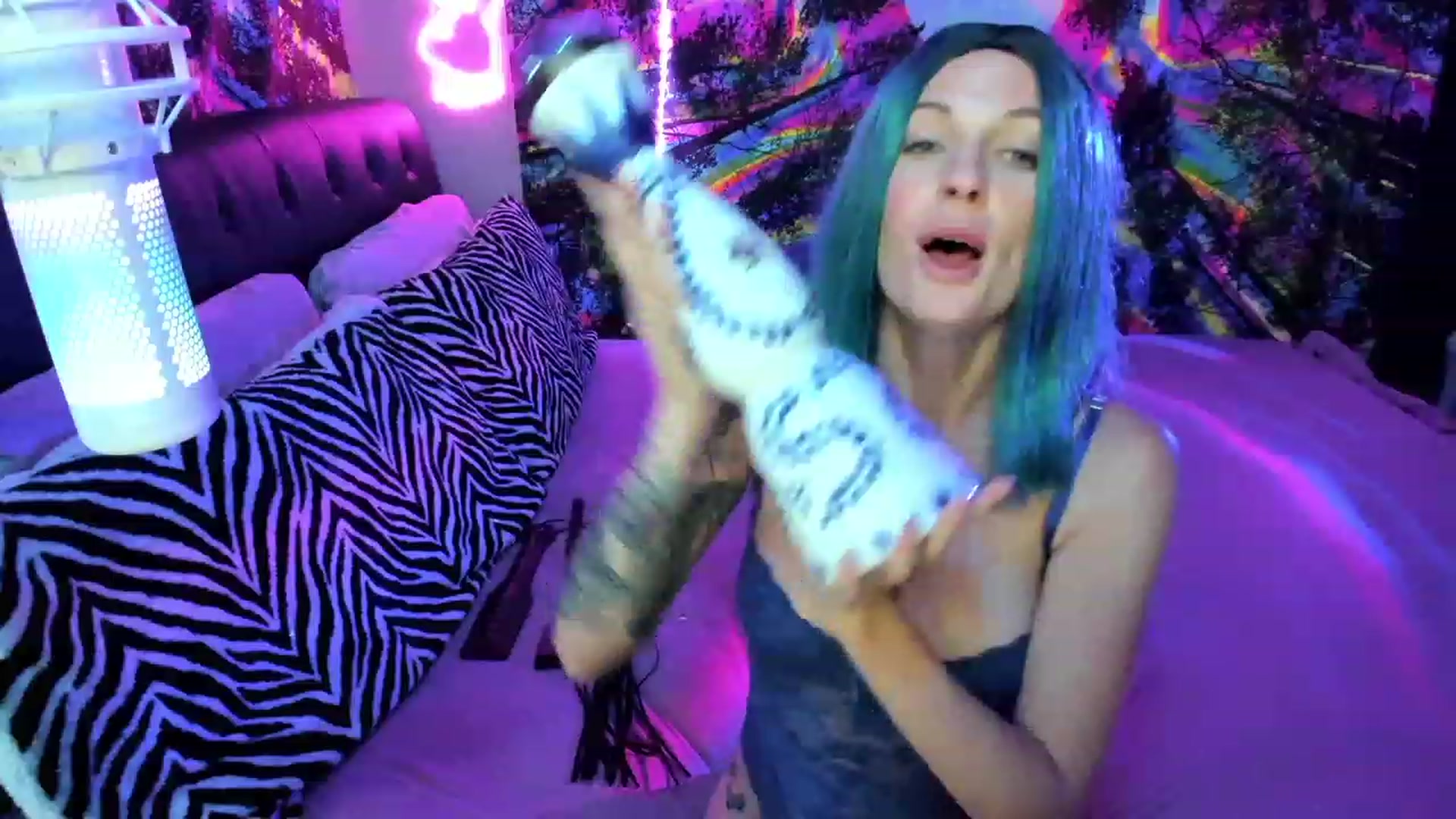 Gallery image thumbnail from Xo_belle's myfreecams stream on, 06/26/2023, 05:54 image 18 of 20