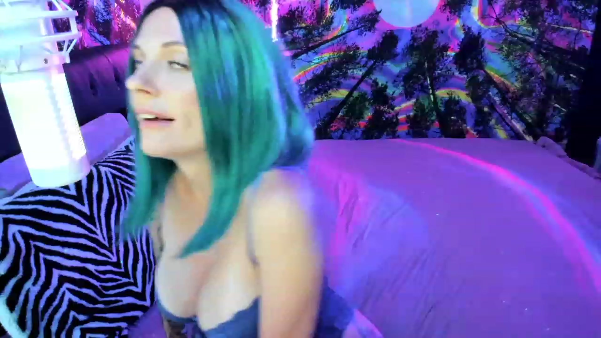 Gallery image thumbnail from Xo_belle's myfreecams stream on, 06/26/2023, 05:54 image 20 of 20