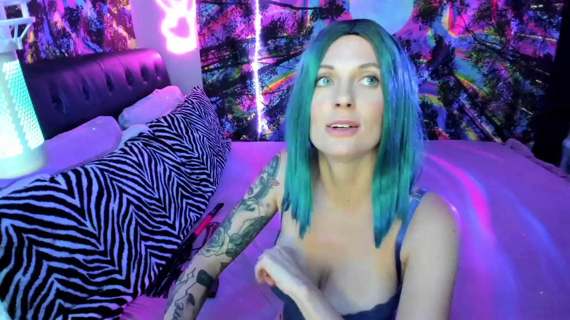 Gallery image thumbnail from Xo_belle's myfreecams stream on, 06/26/2023, 05:54 image 1 of 20