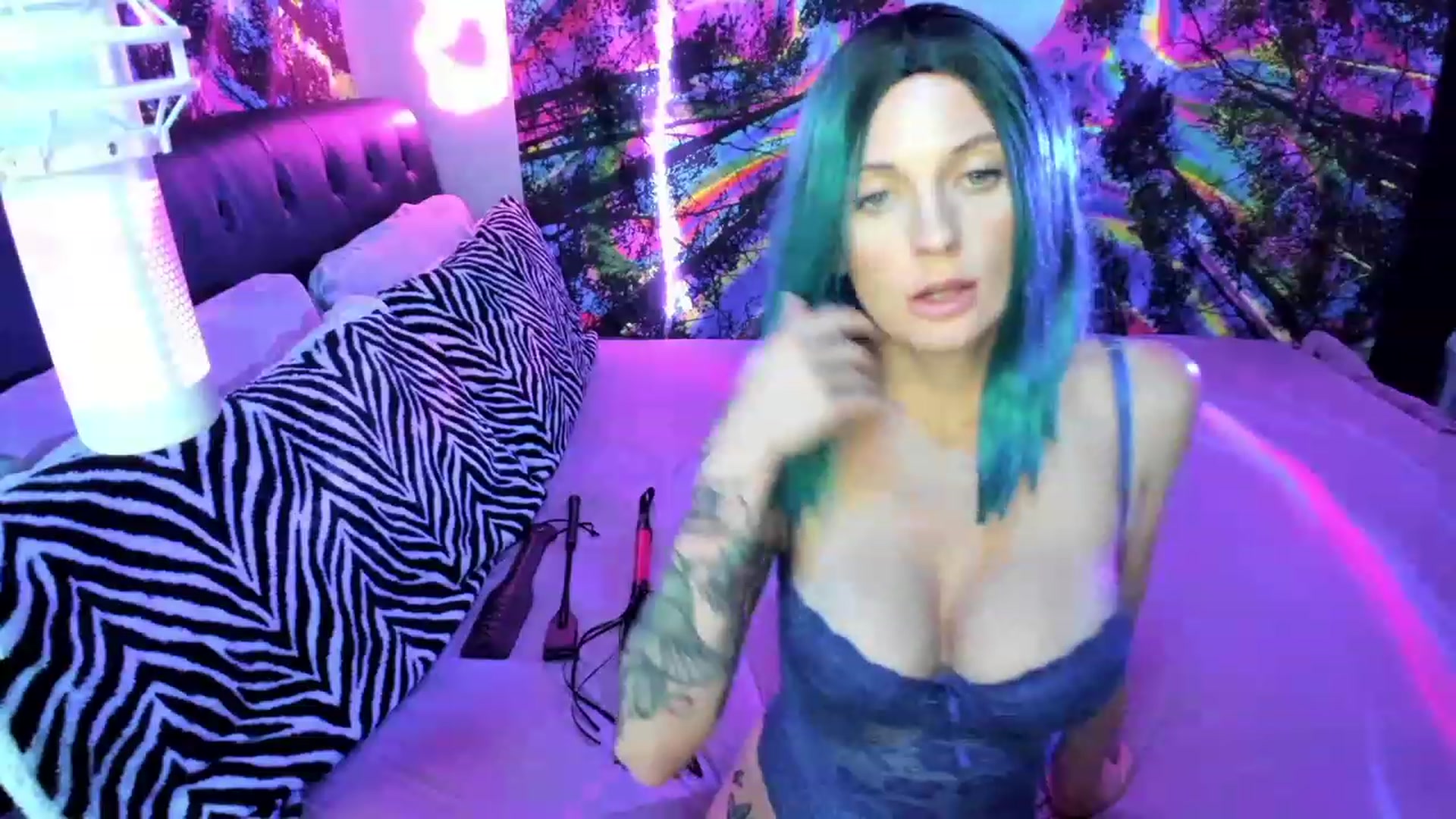 Gallery image thumbnail from Xo_belle's myfreecams stream on, 06/26/2023, 05:54 image 19 of 20