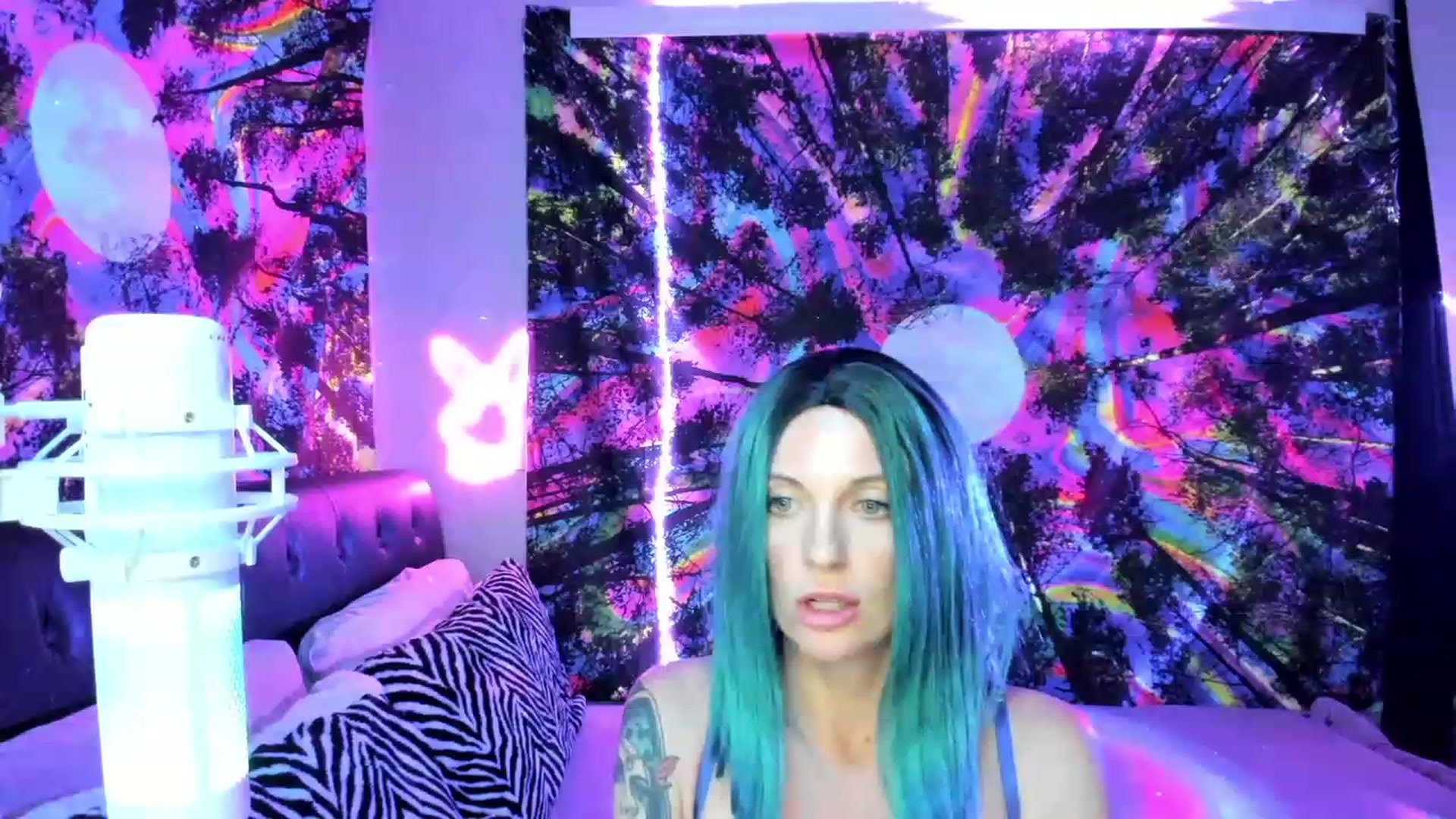 Gallery image thumbnail from Xo_belle's myfreecams stream on, 06/26/2023, 11:32 image 14 of 20