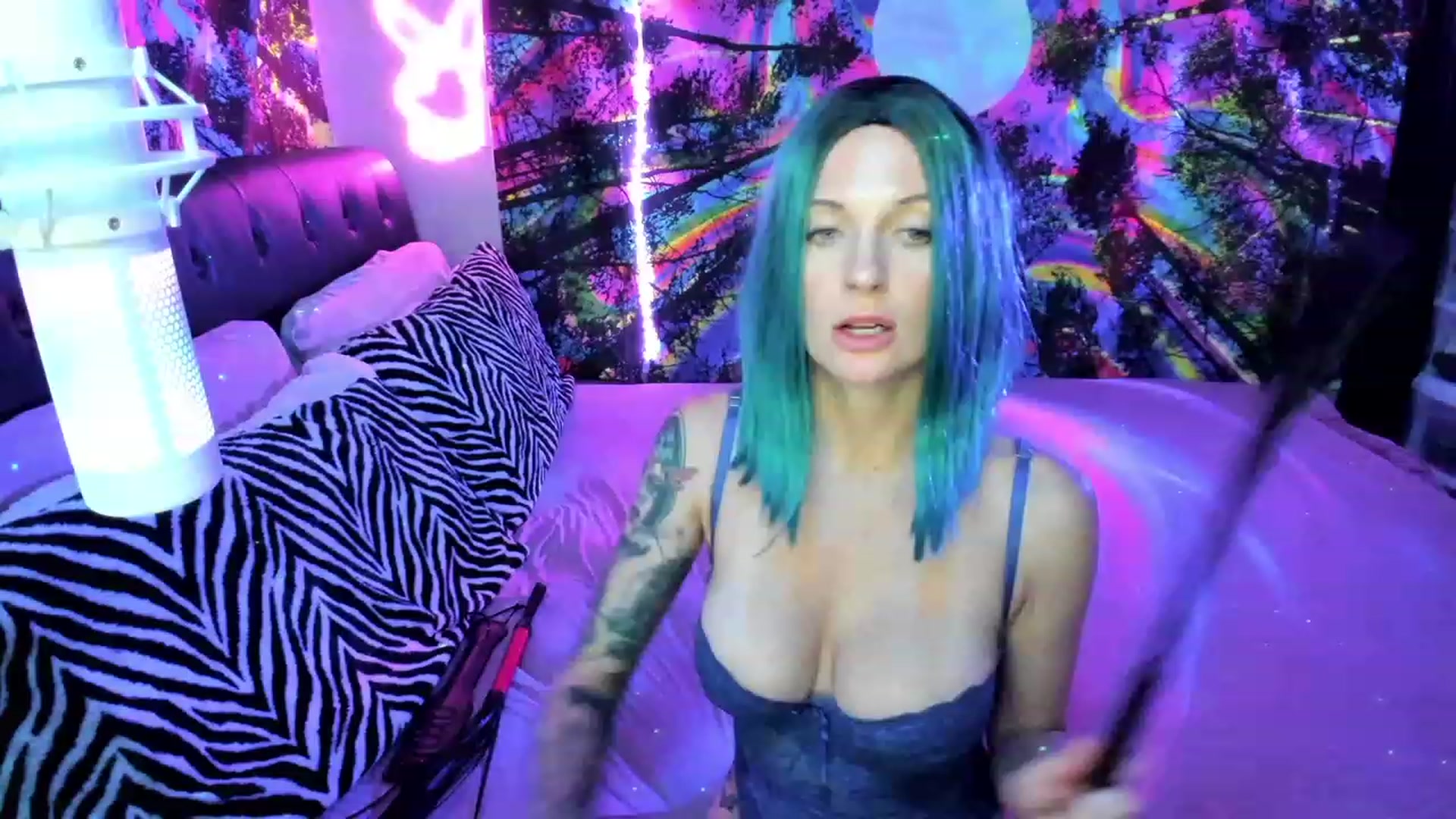 Gallery image thumbnail from Xo_belle's myfreecams stream on, 06/26/2023, 12:03 image 15 of 20
