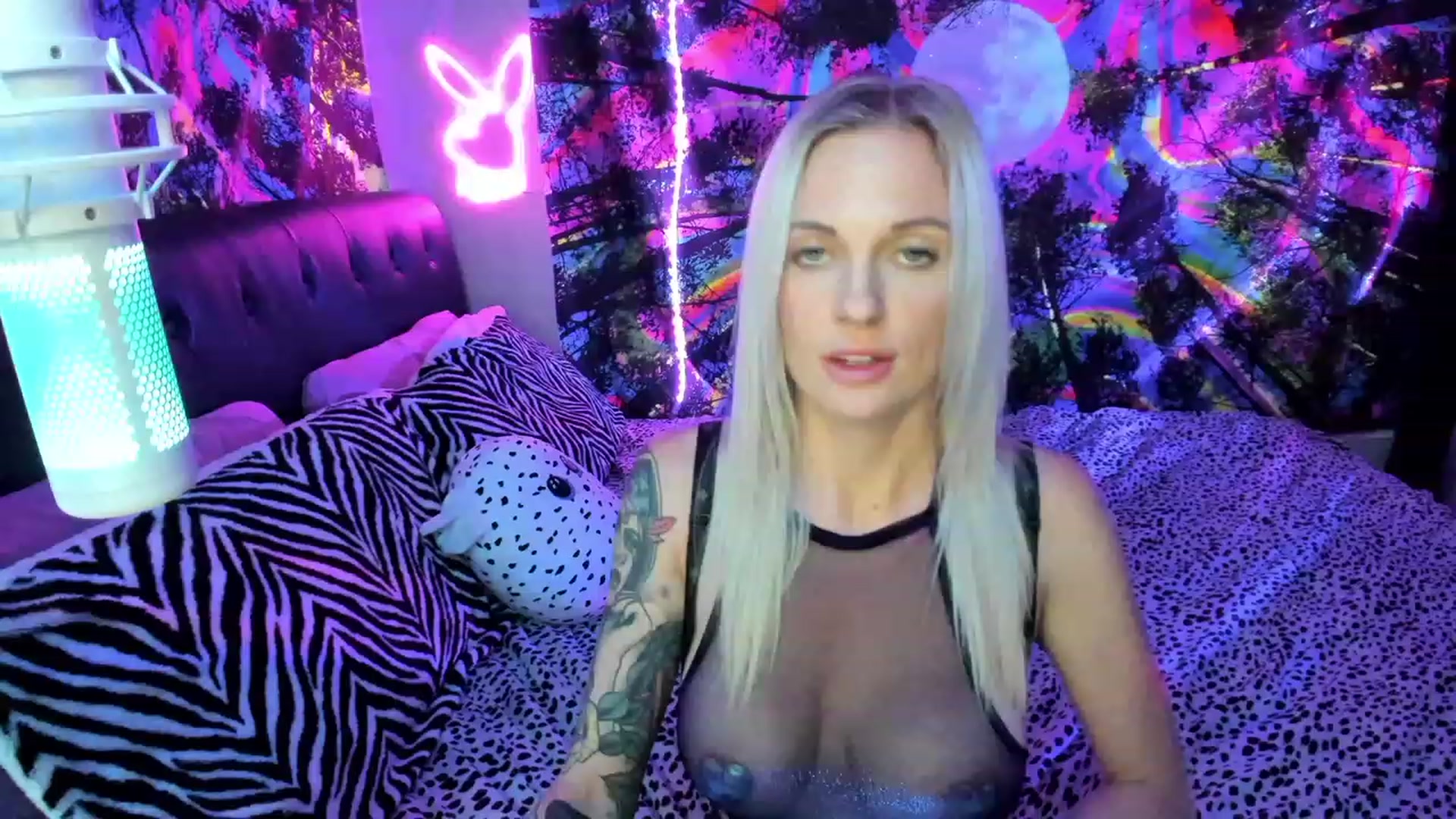 Gallery image thumbnail from Xo_belle's myfreecams stream on, 06/28/2023, 06:20 image 4 of 20