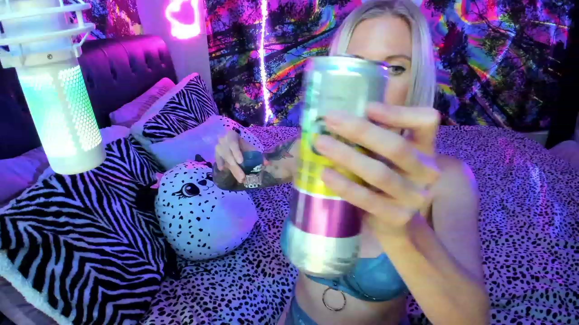 Gallery image thumbnail from Xo_belle's myfreecams stream on, 06/29/2023, 11:26 image 2 of 20
