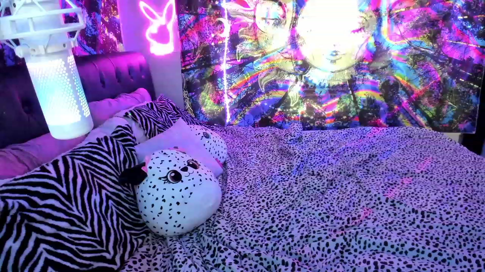 Gallery image thumbnail from Xo_belle's myfreecams stream on, 07/01/2023, 02:06 image 3 of 20