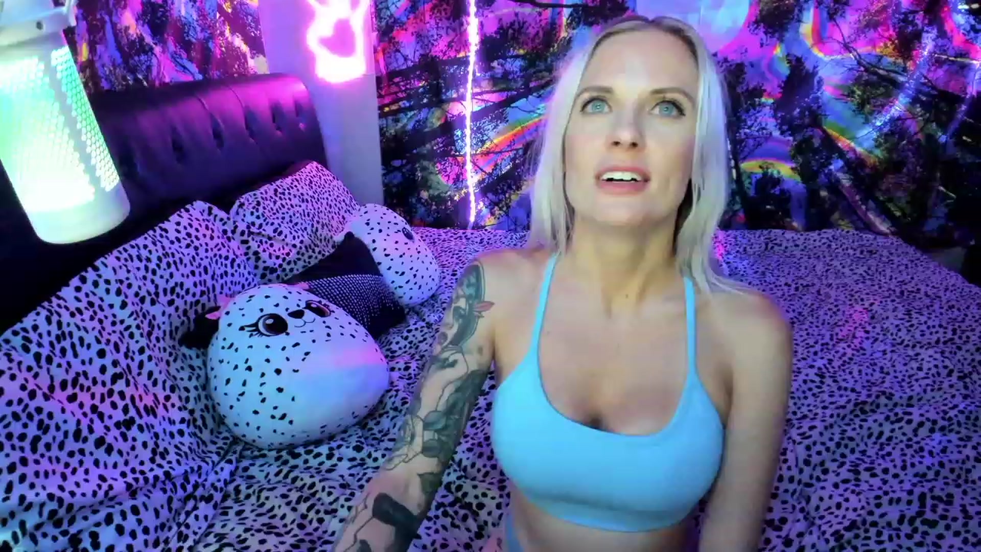 Gallery image thumbnail from Xo_belle's myfreecams stream on, 07/08/2023, 08:52 image 12 of 20