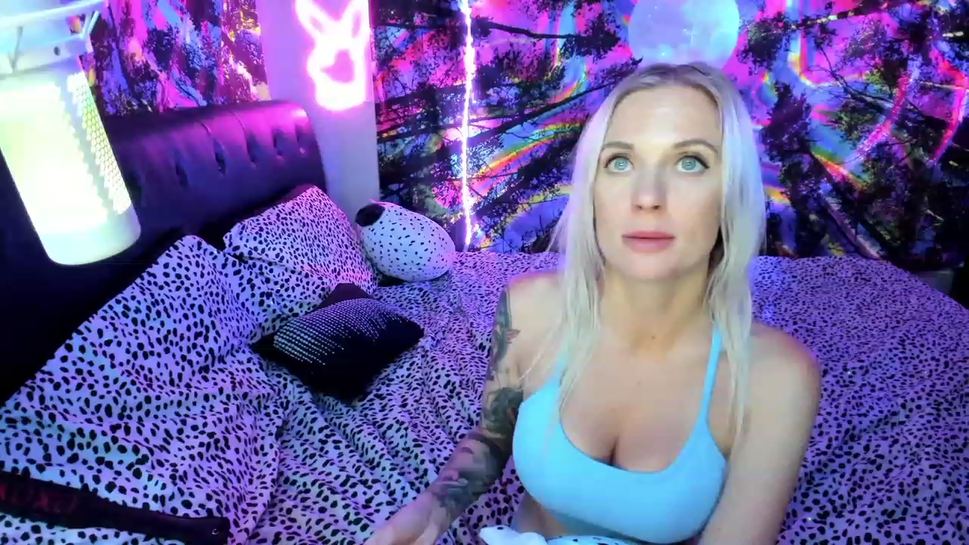 Gallery image thumbnail from Xo_belle's myfreecams stream on, 07/08/2023, 10:19 image 17 of 20