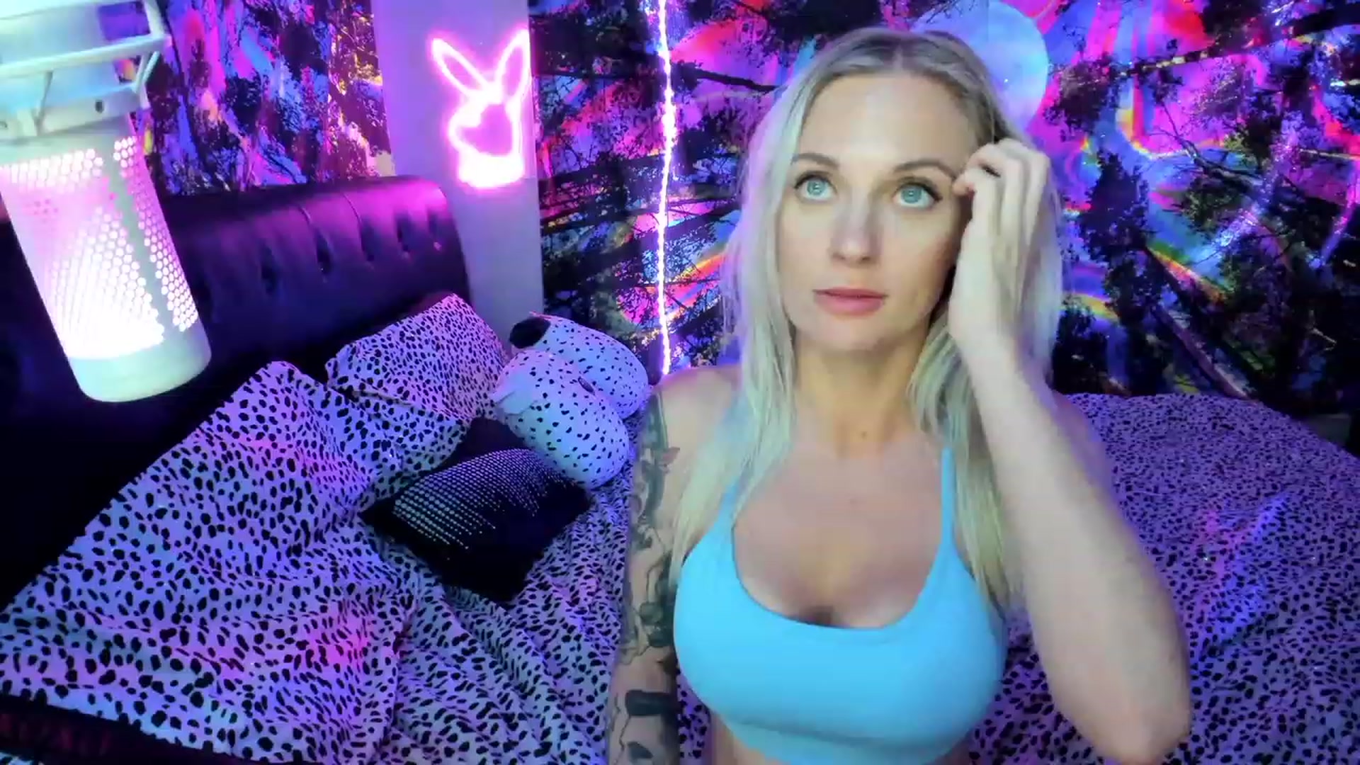 Gallery image thumbnail from Xo_belle's myfreecams stream on, 07/08/2023, 10:19 image 15 of 20