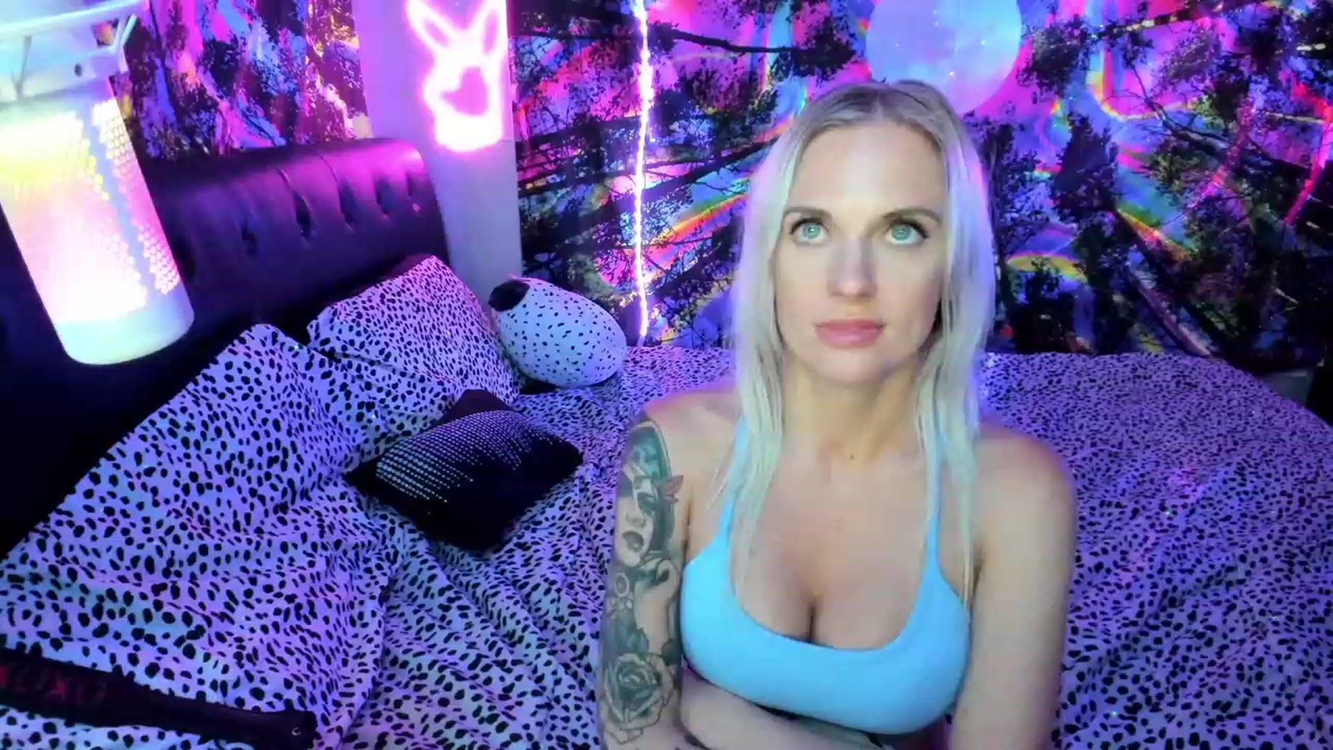 Gallery image thumbnail from Xo_belle's myfreecams stream on, 07/08/2023, 10:19 image 16 of 20