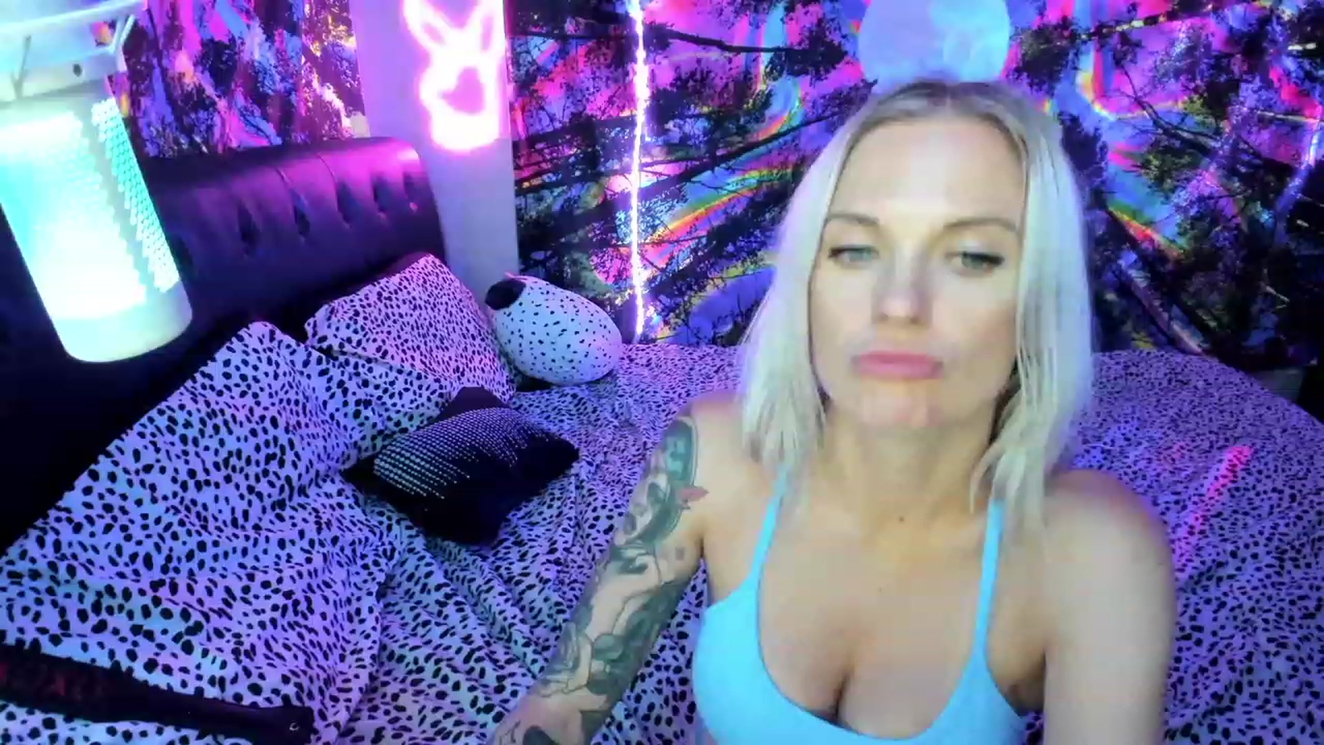 Gallery image thumbnail from Xo_belle's myfreecams stream on, 07/08/2023, 10:19 image 19 of 20