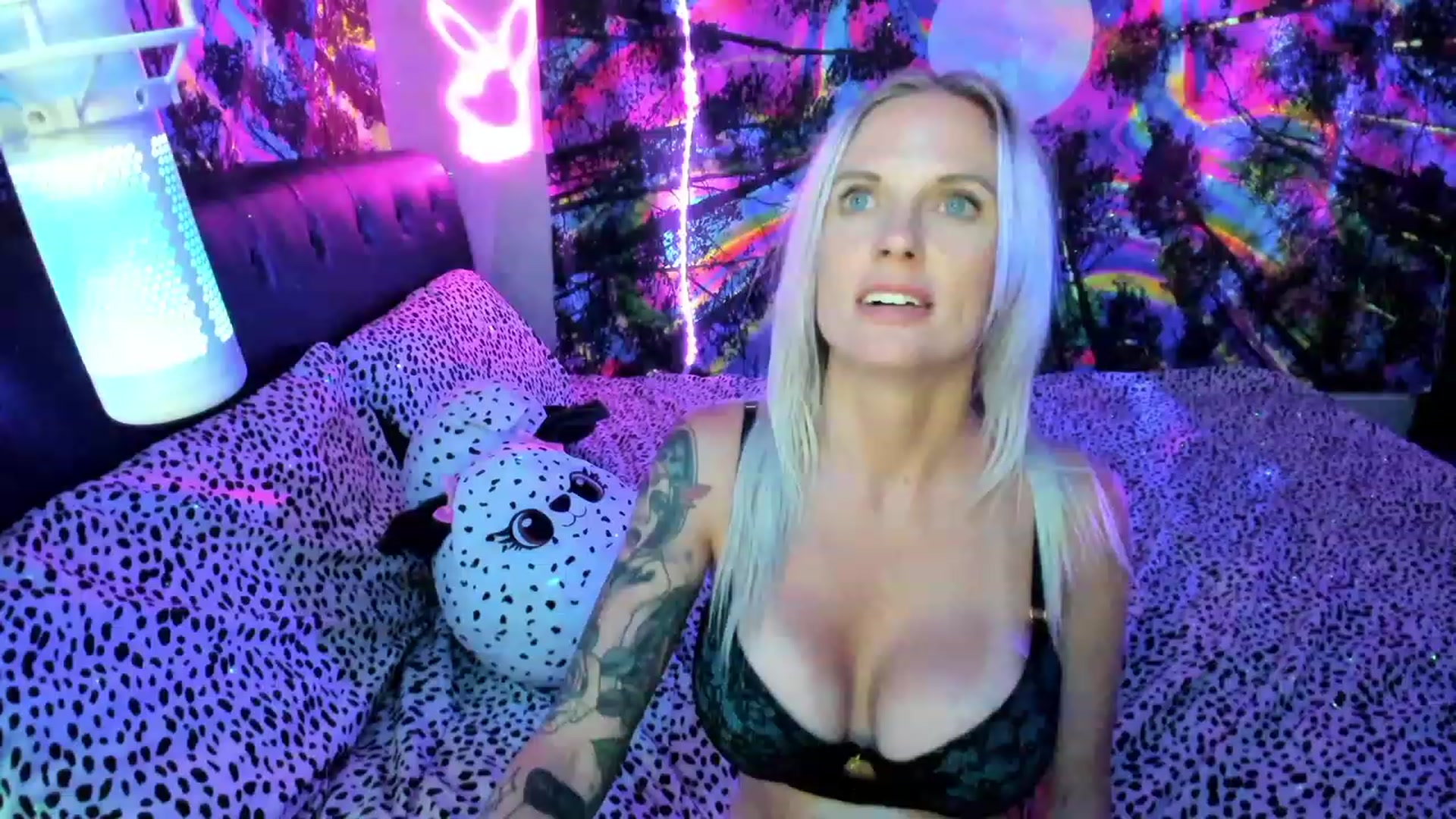 Gallery image thumbnail from Xo_belle's myfreecams stream on, 07/11/2023, 09:00 image 18 of 20
