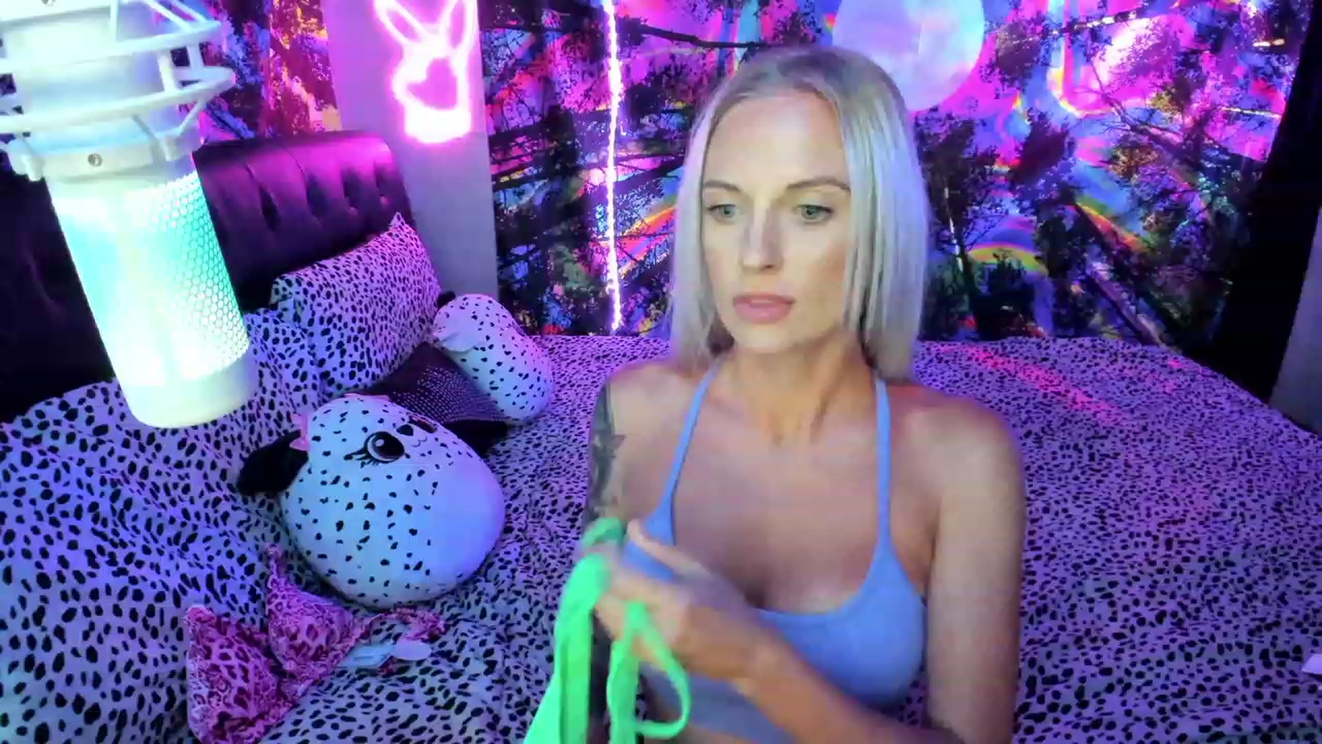 Gallery image thumbnail from Xo_belle's myfreecams stream on, 07/13/2023, 05:23 image 5 of 20