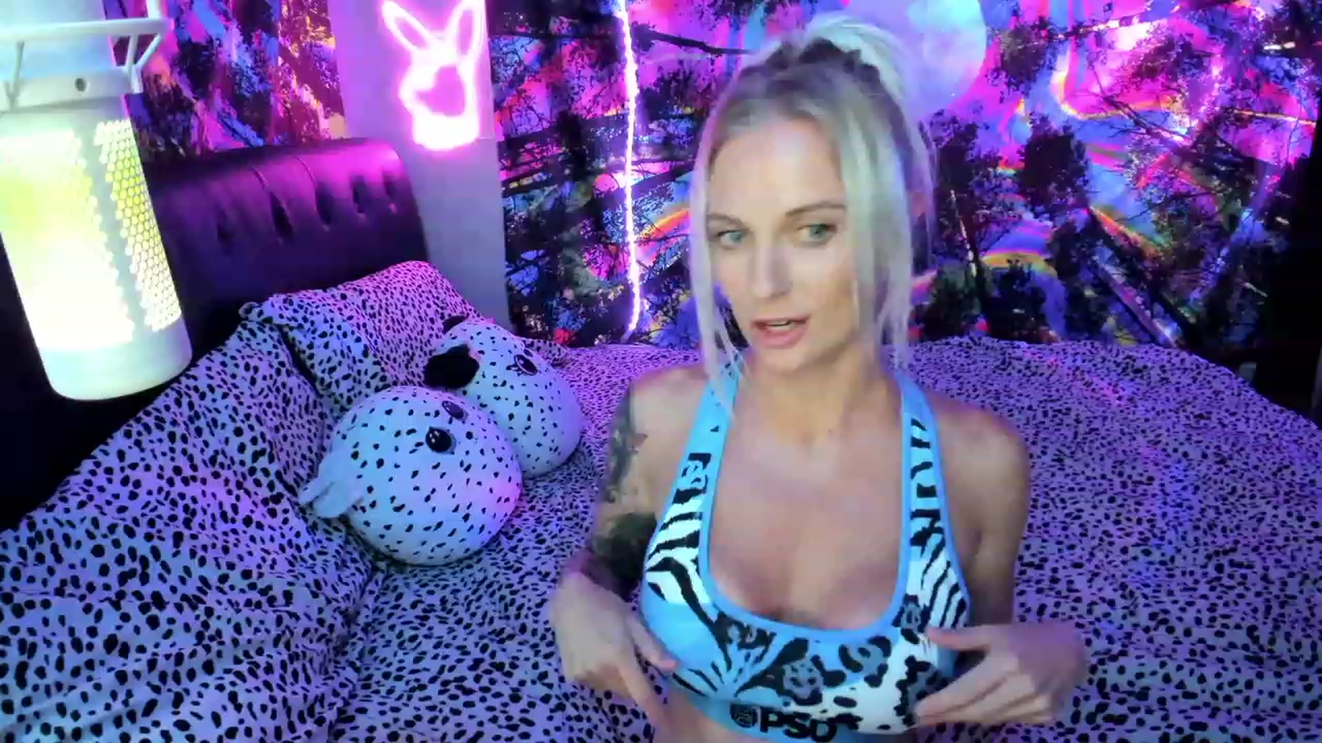 Gallery image thumbnail from Xo_belle's myfreecams stream on, 07/14/2023, 05:11 image 2 of 20