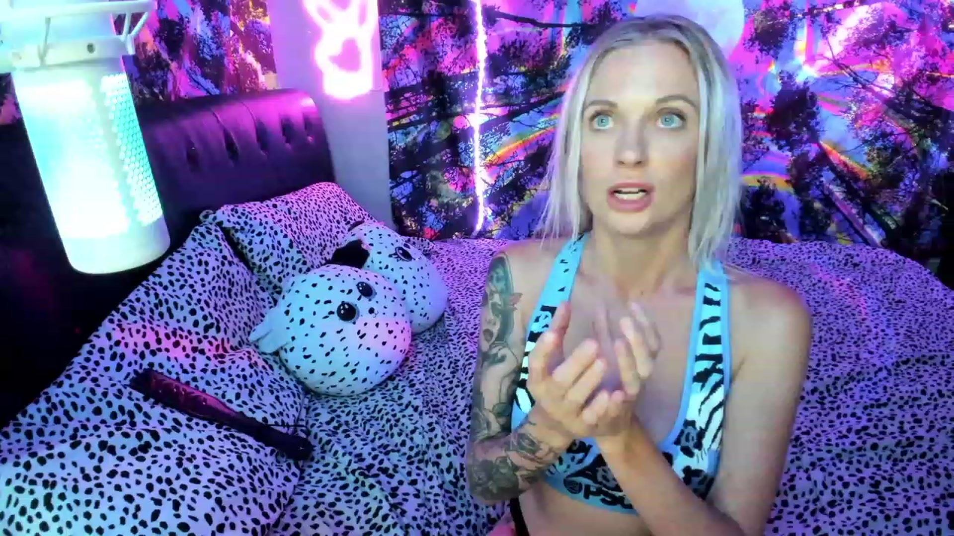 Gallery image thumbnail from Xo_belle's myfreecams stream on, 07/14/2023, 06:13 image 16 of 20