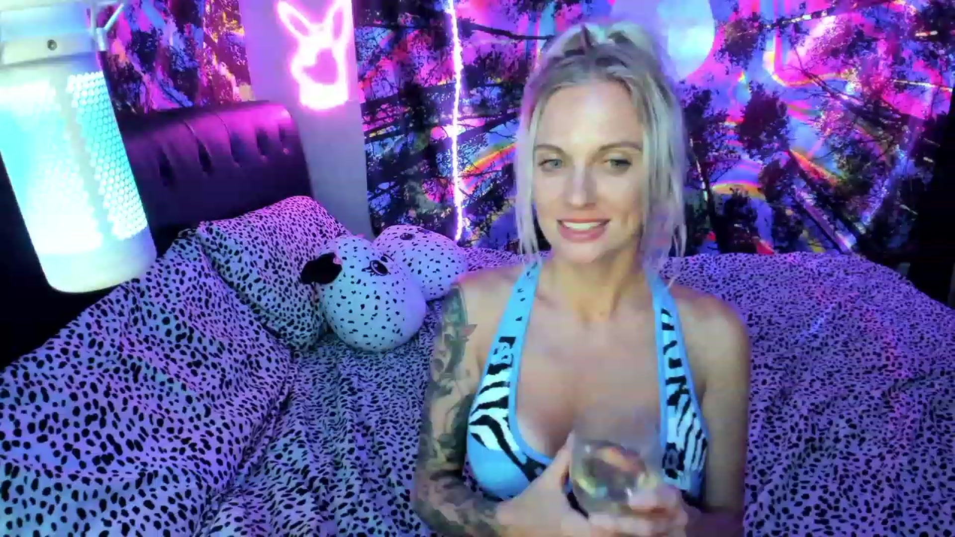 Gallery image thumbnail from Xo_belle's myfreecams stream on, 07/14/2023, 11:30 image 6 of 20