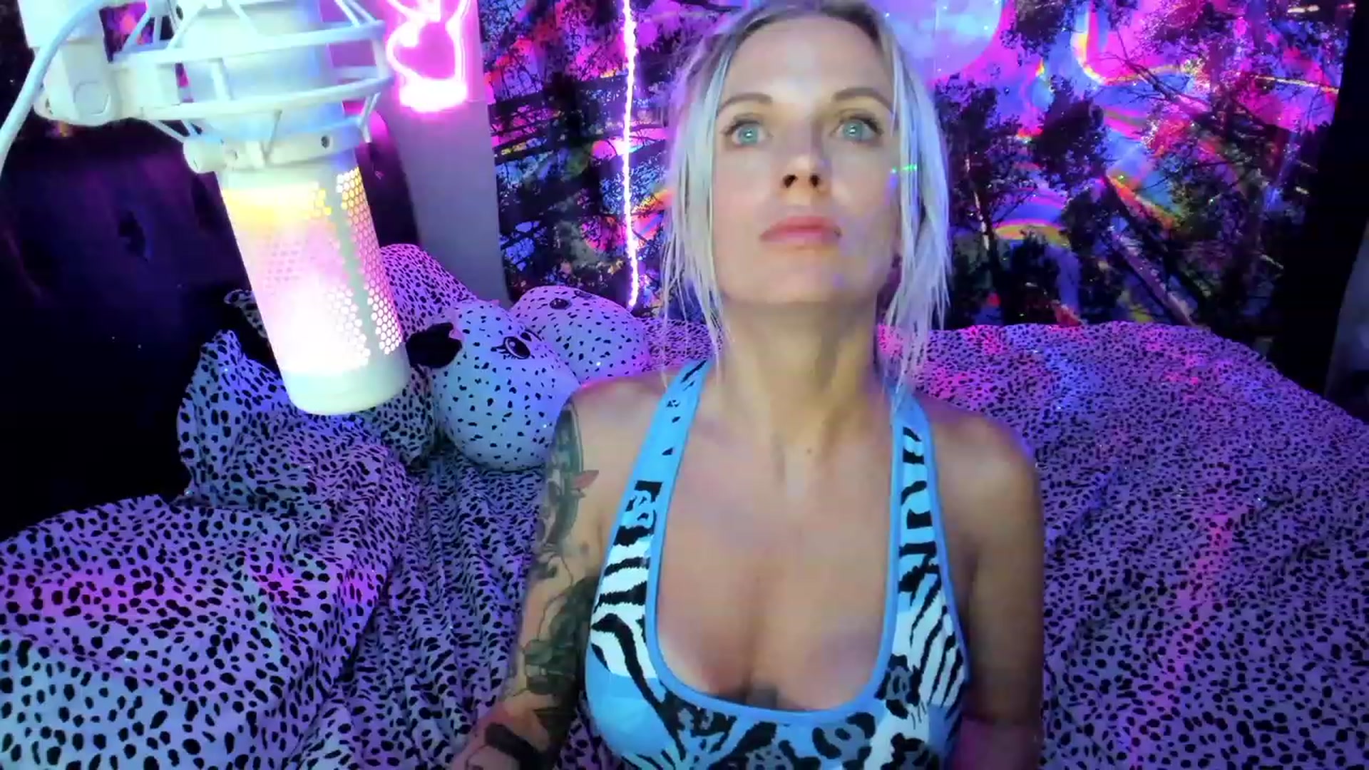 Gallery image thumbnail from Xo_belle's myfreecams stream on, 07/14/2023, 11:30 image 18 of 20