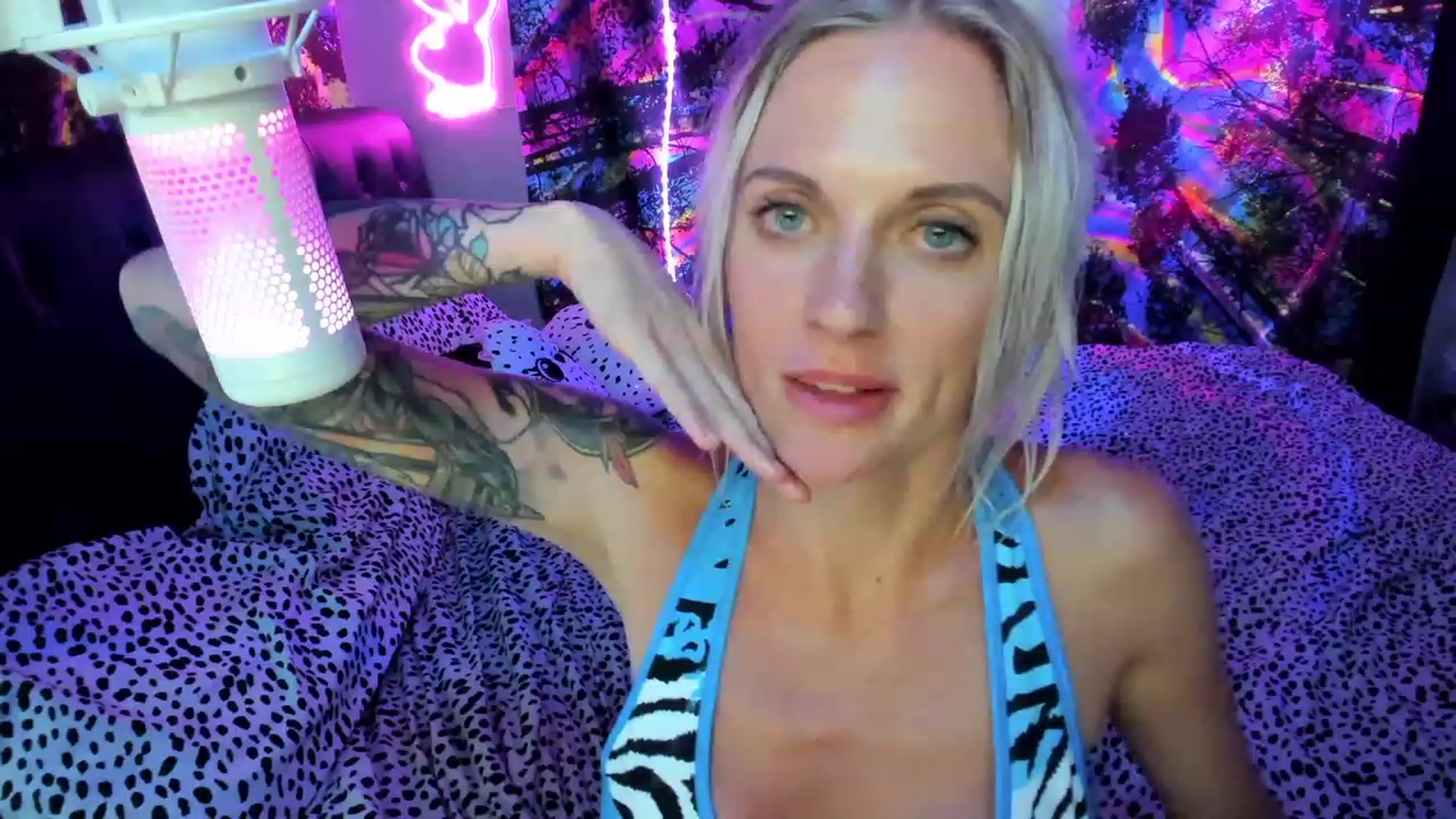 Gallery image thumbnail from Xo_belle's myfreecams stream on, 07/14/2023, 11:30 image 15 of 20