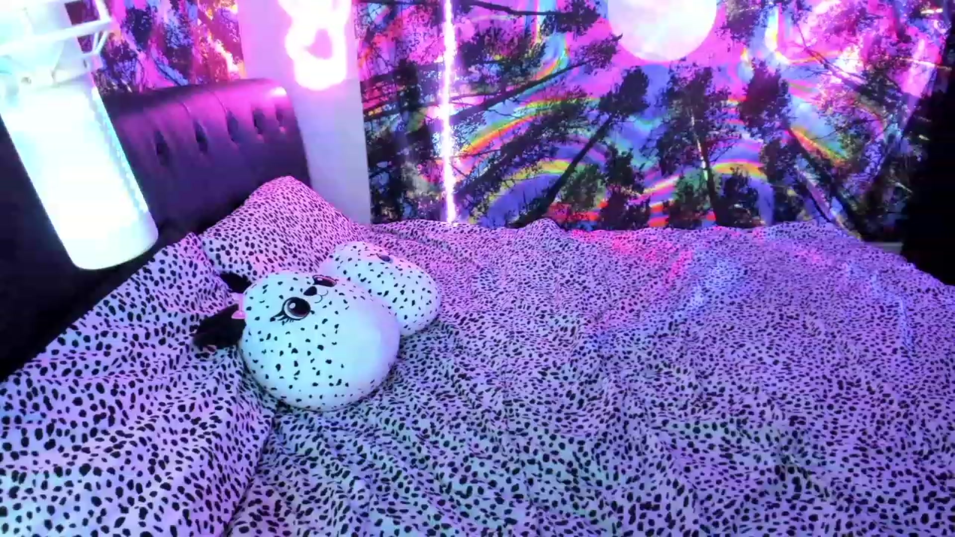 Gallery image thumbnail from Xo_belle's myfreecams stream on, 07/19/2023, 09:19 image 20 of 20