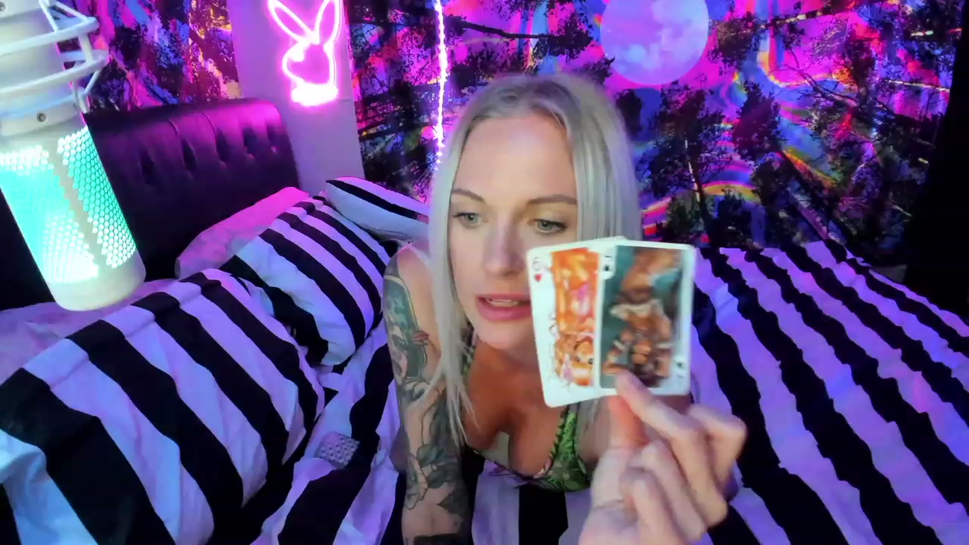 Gallery image thumbnail from Xo_belle's myfreecams stream on, 07/21/2023, 08:23 image 13 of 20