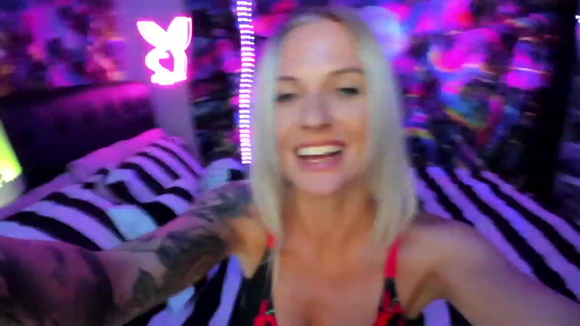 Gallery image thumbnail from Xo_belle's myfreecams stream on, 07/22/2023, 04:00 image 16 of 20