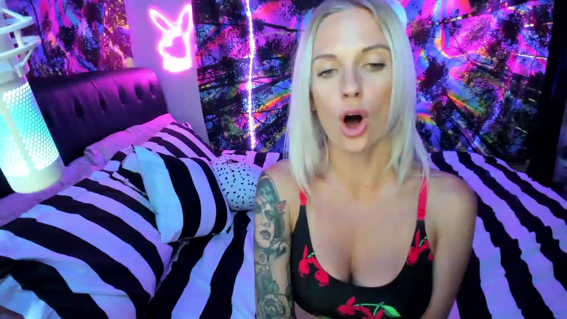 Gallery image thumbnail from Xo_belle's myfreecams stream on, 07/22/2023, 06:02 image 6 of 20
