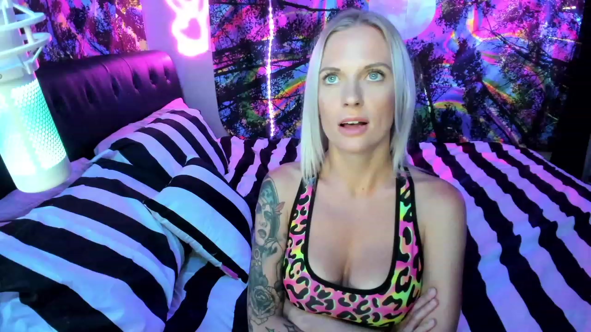Gallery image thumbnail from Xo_belle's myfreecams stream on, 07/23/2023, 05:40 image 10 of 20