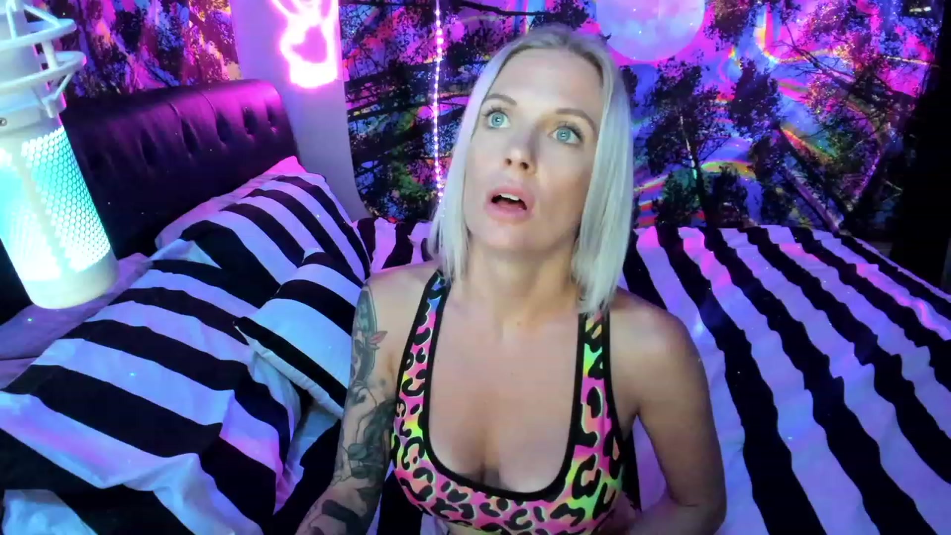Gallery image thumbnail from Xo_belle's myfreecams stream on, 07/23/2023, 05:40 image 14 of 20