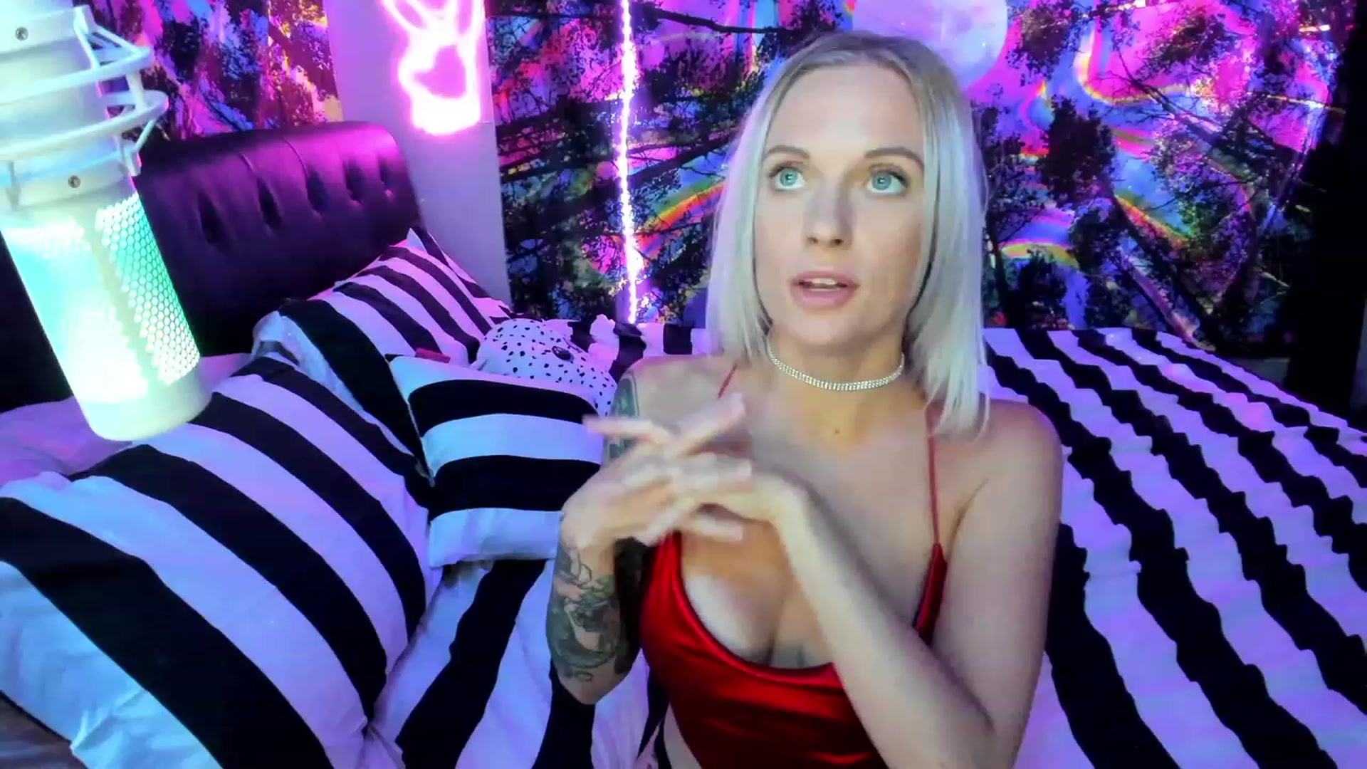 Gallery image thumbnail from Xo_belle's myfreecams stream on, 07/24/2023, 05:19 image 2 of 20