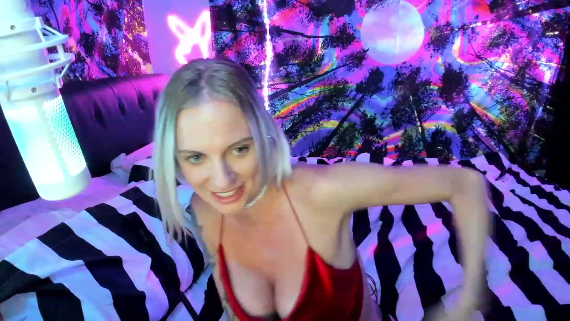 Gallery image thumbnail from Xo_belle's myfreecams stream on, 07/24/2023, 08:58 image 15 of 20