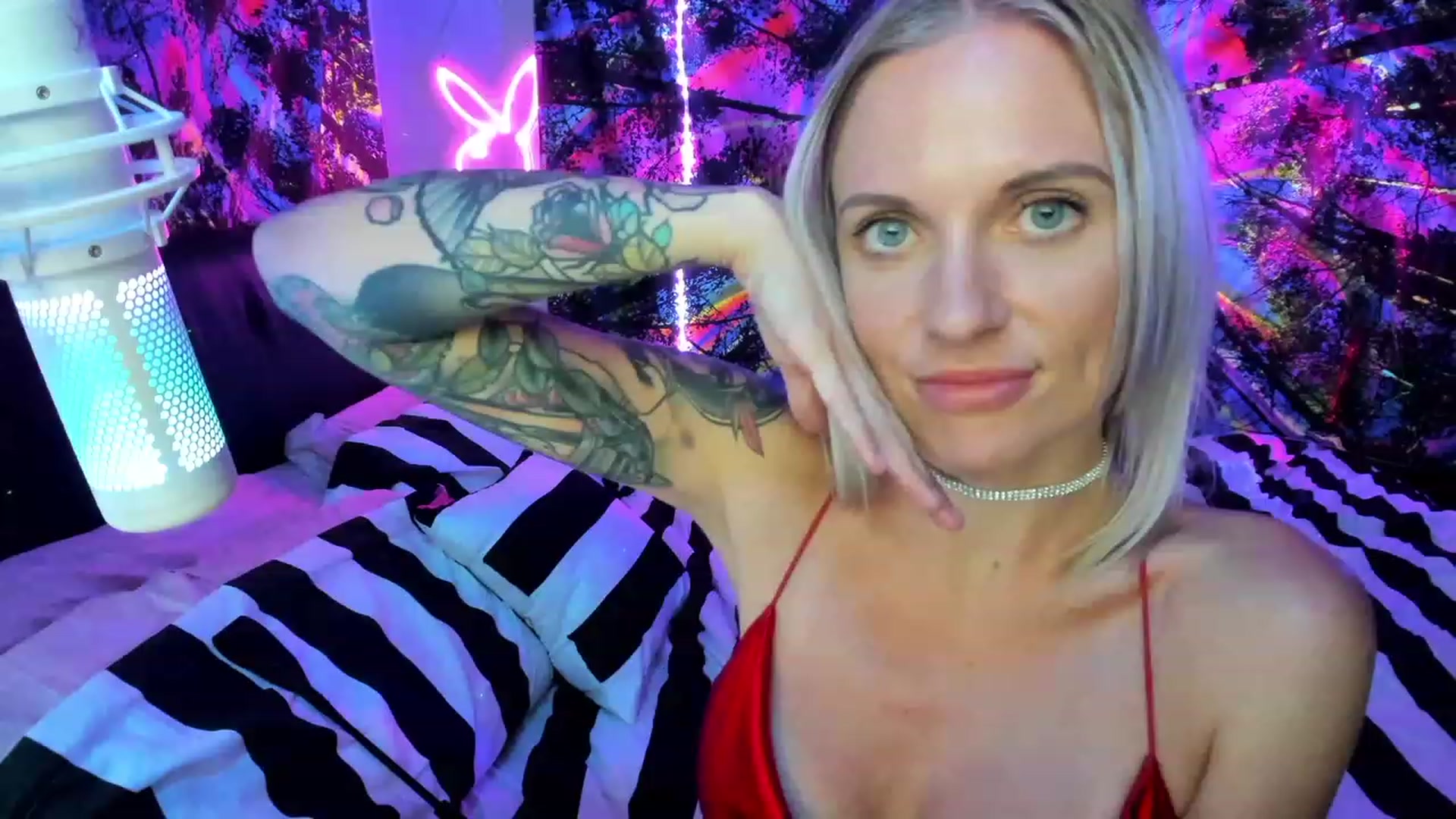 Gallery image thumbnail from Xo_belle's myfreecams stream on, 07/24/2023, 09:21 image 17 of 20