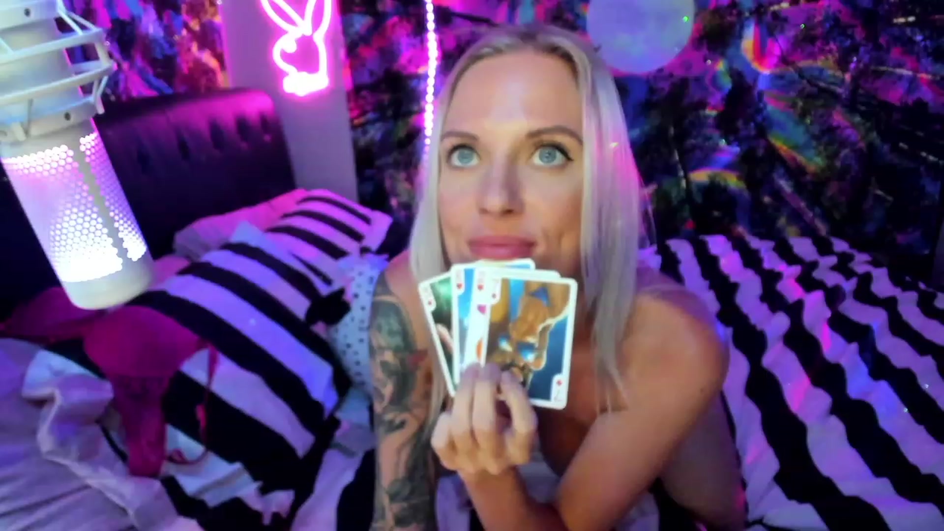 Gallery image thumbnail from Xo_belle's myfreecams stream on, 07/28/2023, 08:52 image 7 of 20