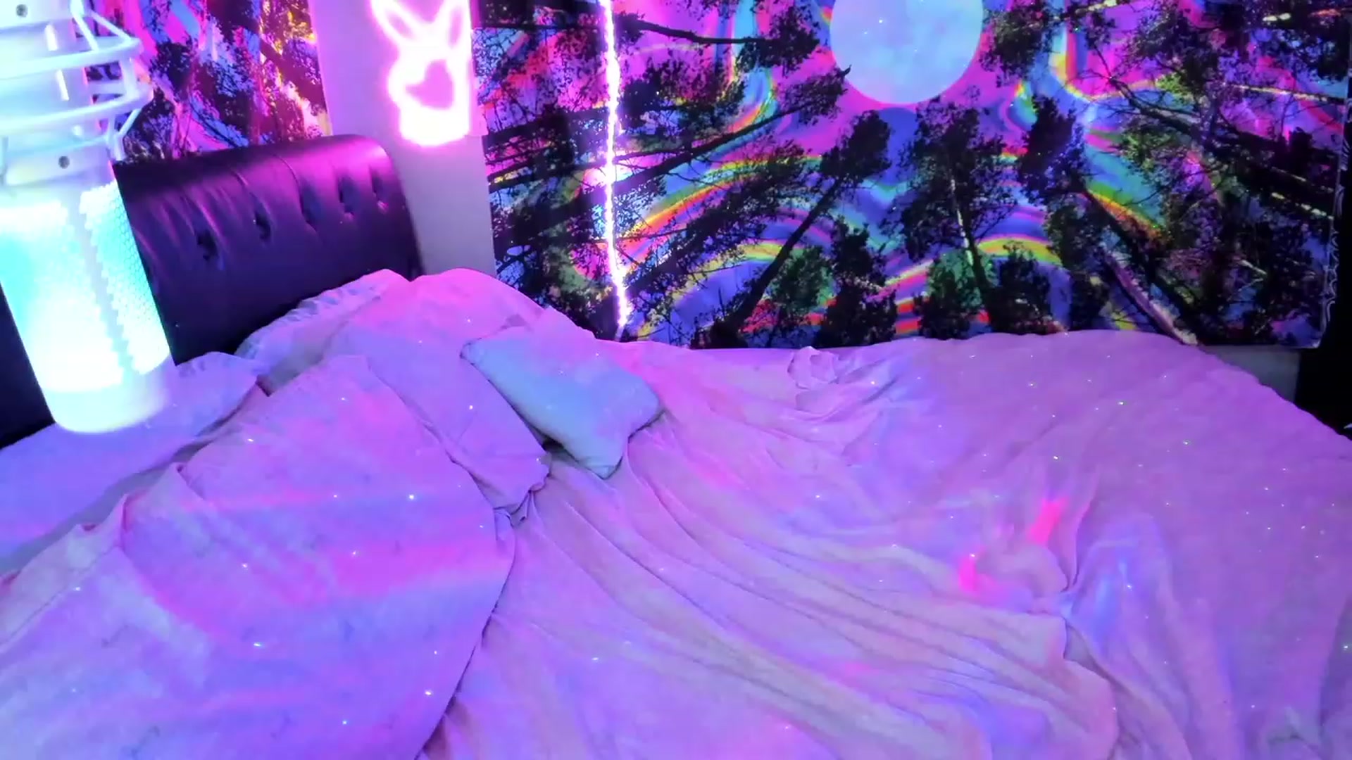 Gallery image thumbnail from Xo_belle's myfreecams stream on, 08/04/2023, 07:28 image 10 of 20