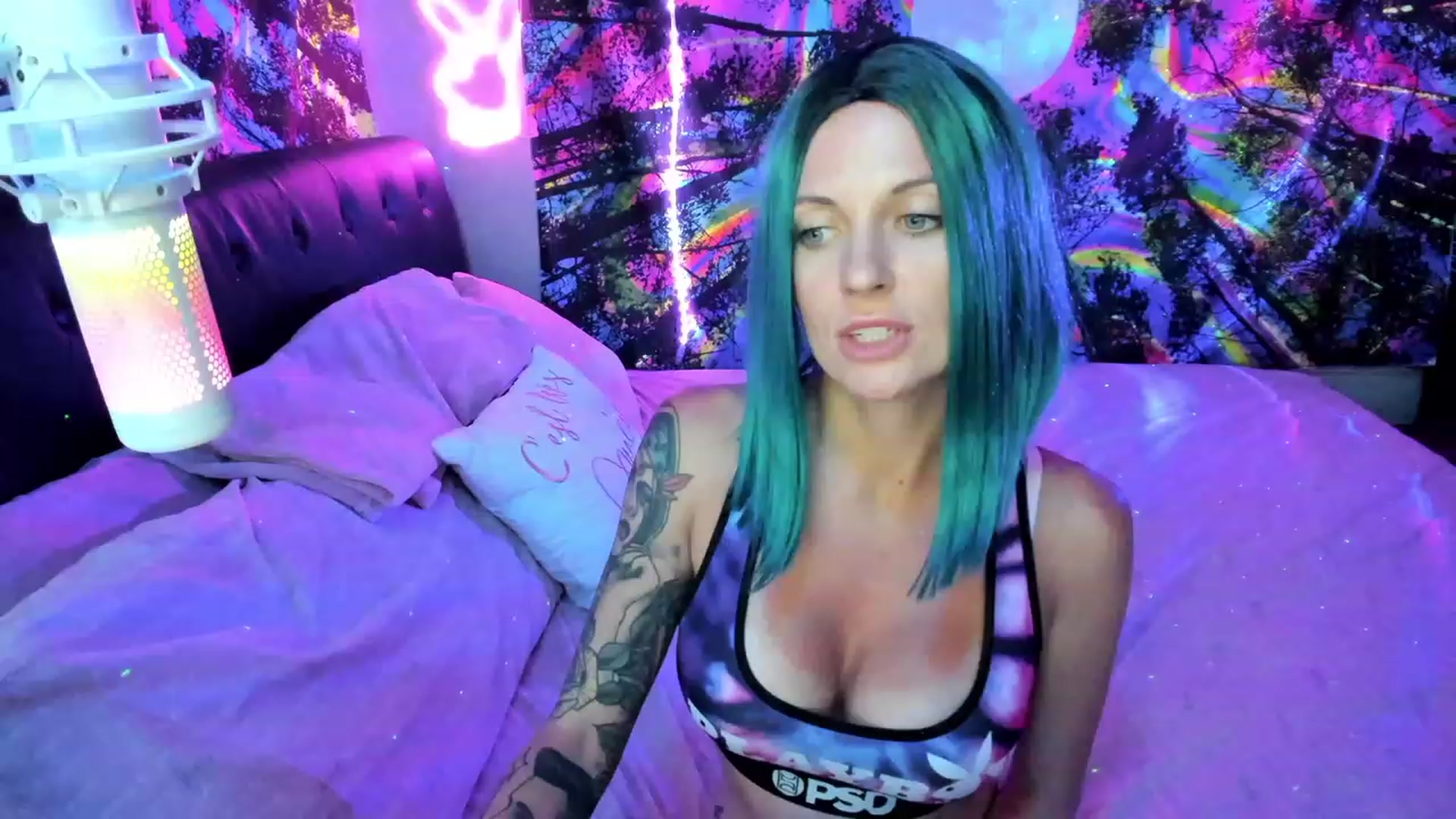 Gallery image thumbnail from Xo_belle's myfreecams stream on, 08/07/2023, 08:12 image 14 of 20