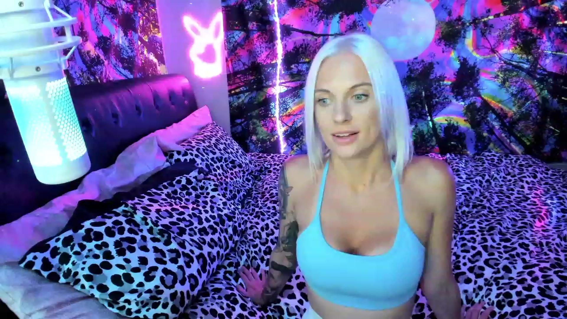 Gallery image thumbnail from Xo_belle's myfreecams stream on, 08/10/2023, 05:02 image 9 of 20