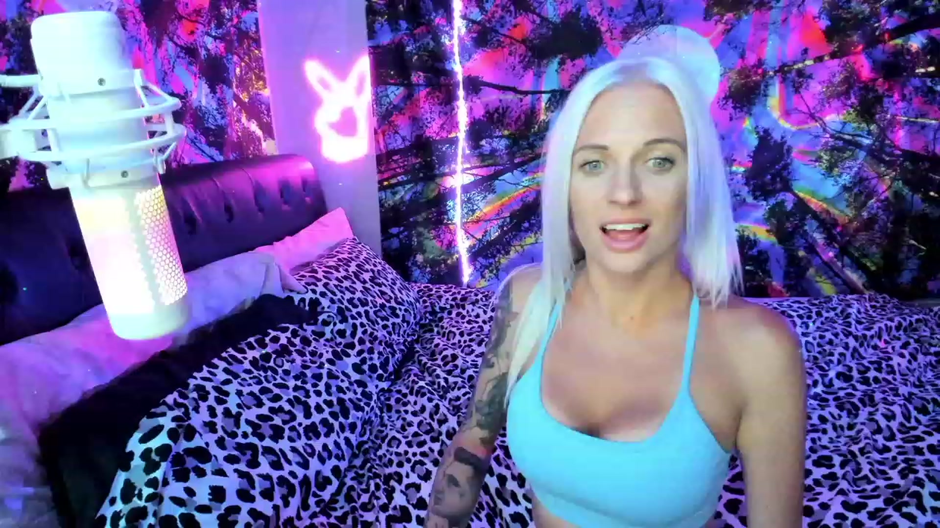 Gallery image thumbnail from Xo_belle's myfreecams stream on, 08/10/2023, 09:16 image 8 of 20