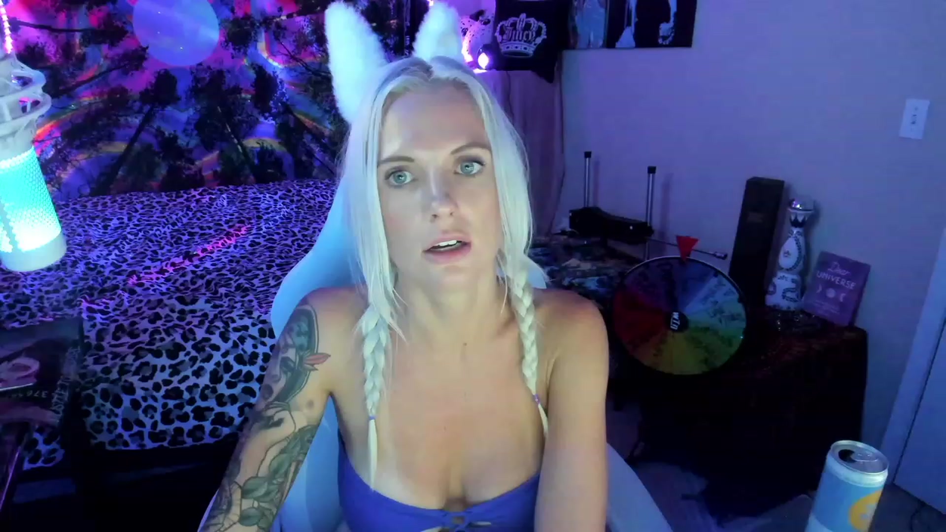 Gallery image thumbnail from Xo_belle's myfreecams stream on, 08/18/2023, 10:20 image 5 of 20