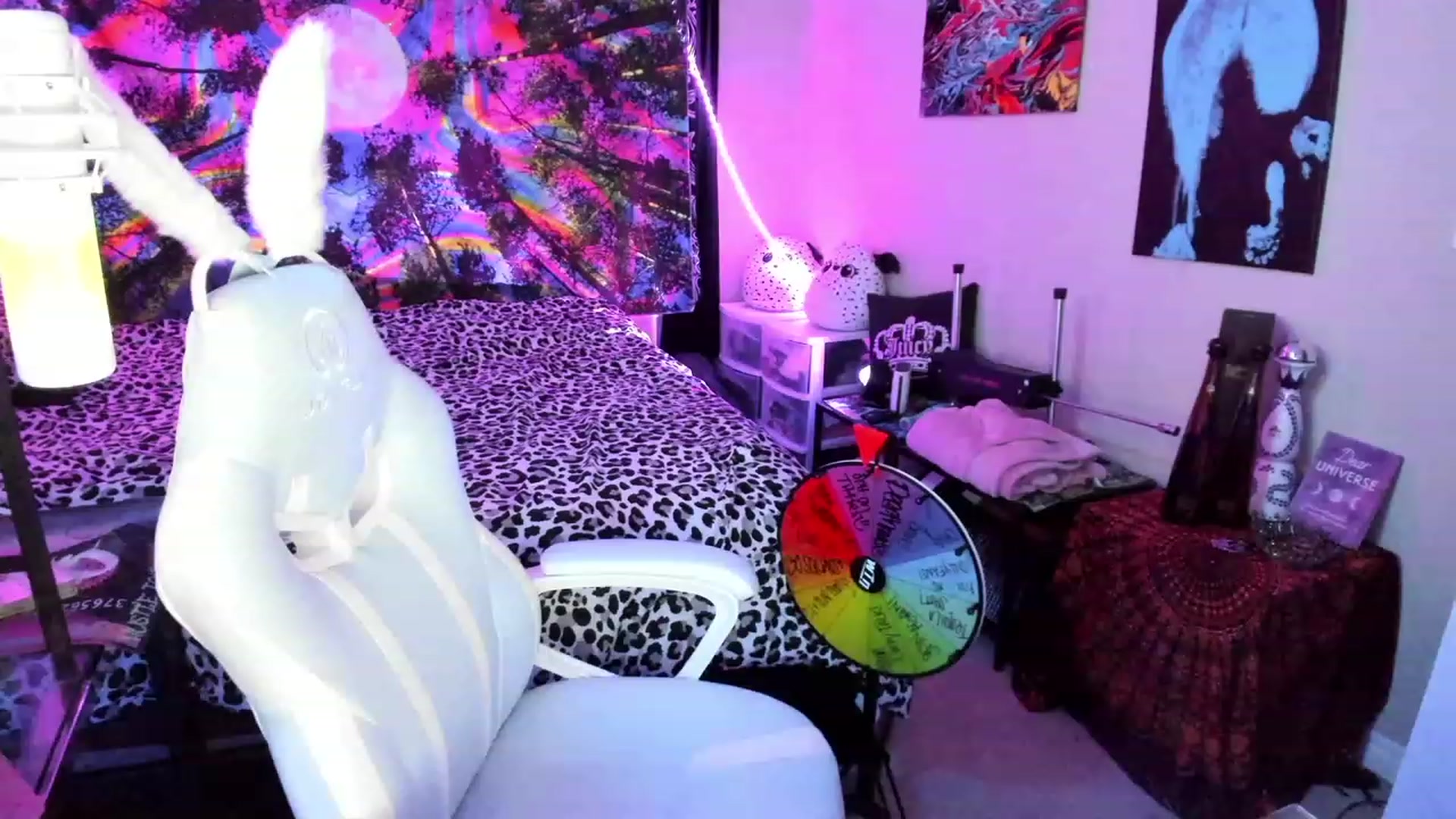 Gallery image thumbnail from Xo_belle's myfreecams stream on, 08/23/2023, 06:58 image 11 of 20