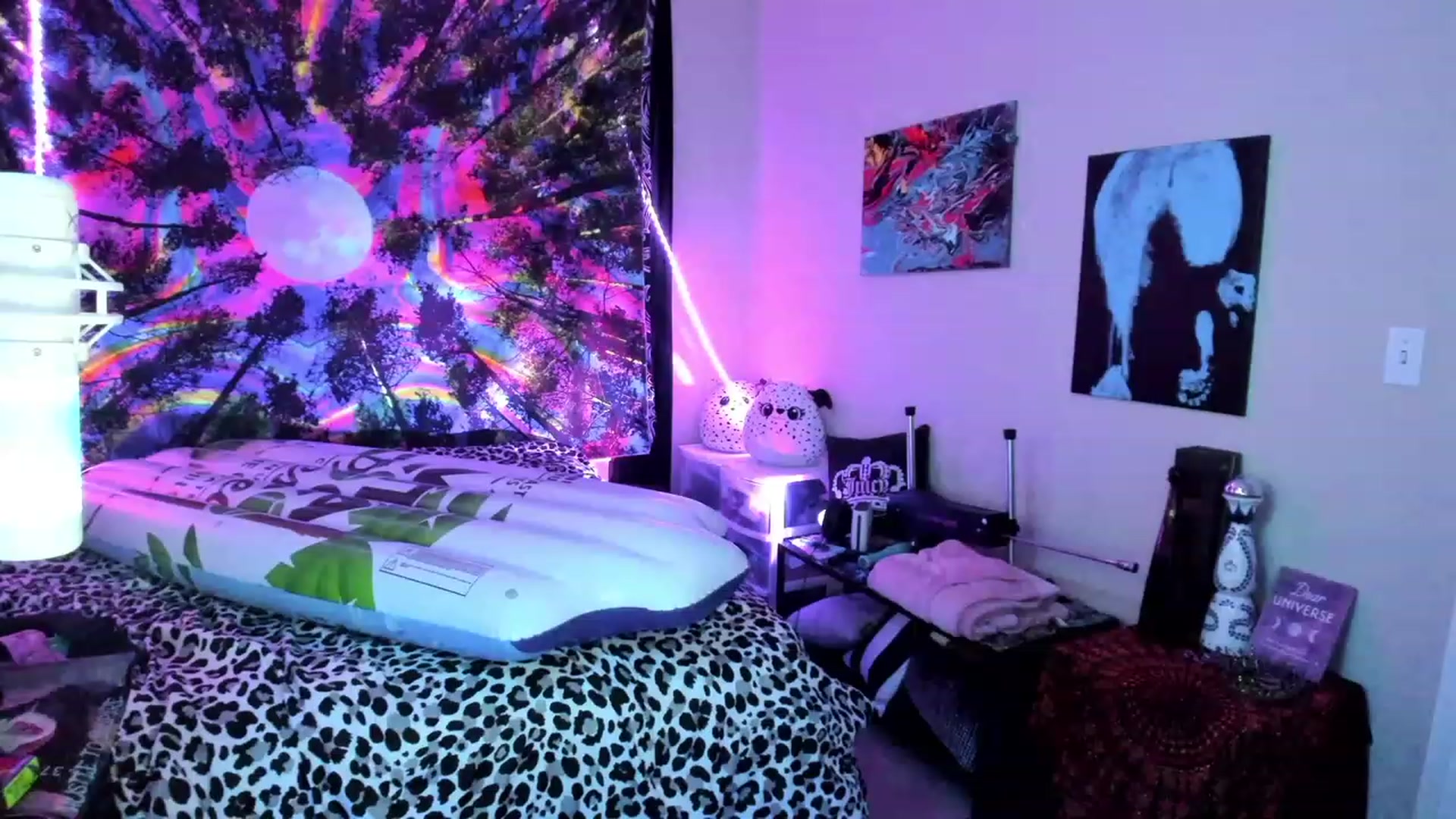 Gallery image thumbnail from Xo_belle's myfreecams stream on, 08/24/2023, 11:06 image 6 of 20
