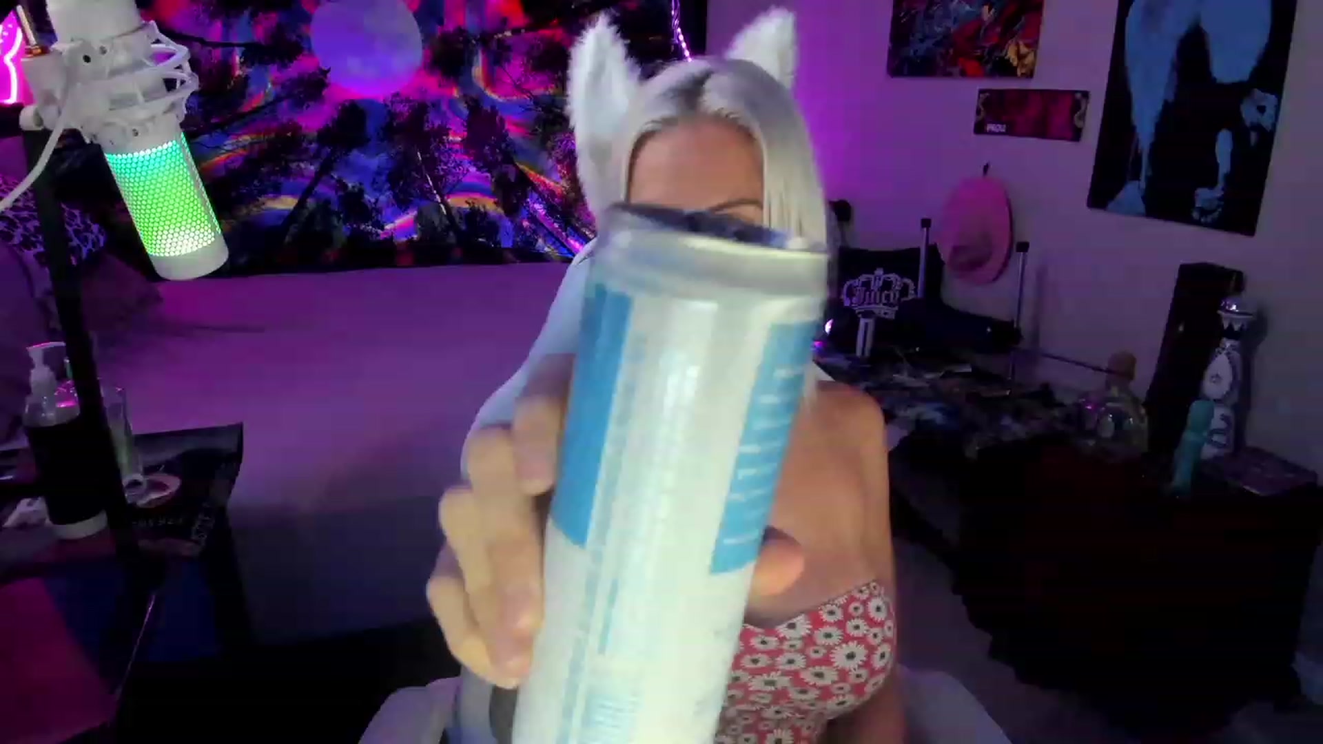 Gallery image thumbnail from Xo_belle's myfreecams stream on, 08/30/2023, 05:24 image 1 of 20