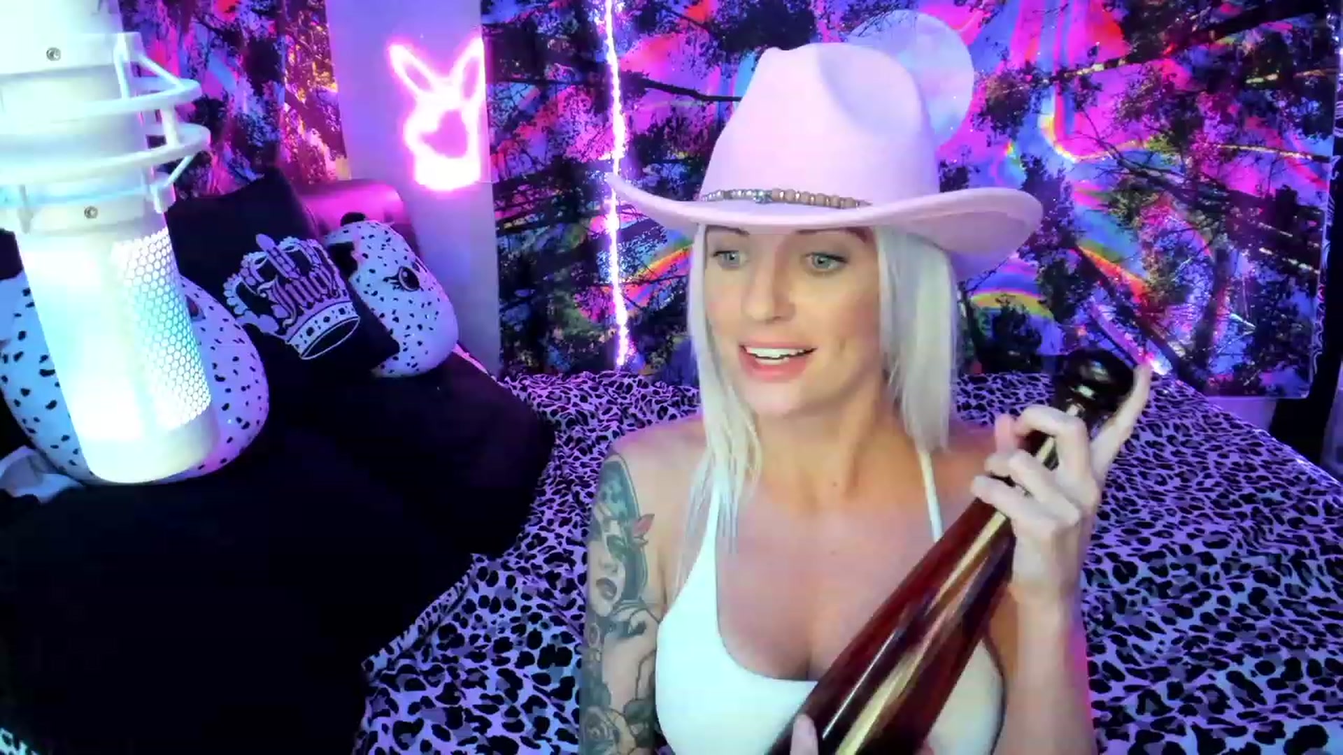 Gallery image thumbnail from Xo_belle's myfreecams stream on, 09/03/2023, 07:09 image 11 of 20