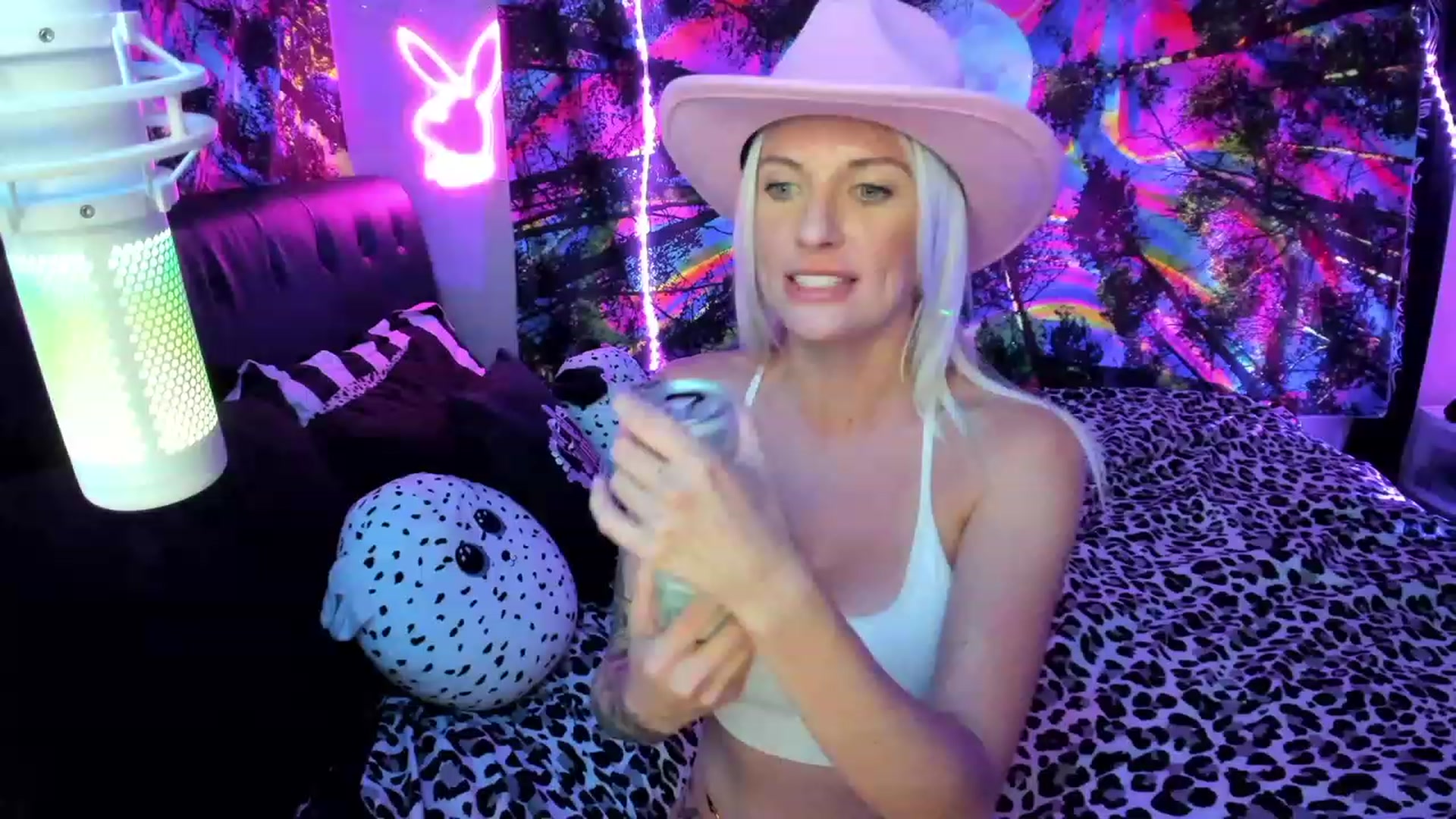 Gallery image thumbnail from Xo_belle's myfreecams stream on, 09/03/2023, 07:09 image 18 of 20