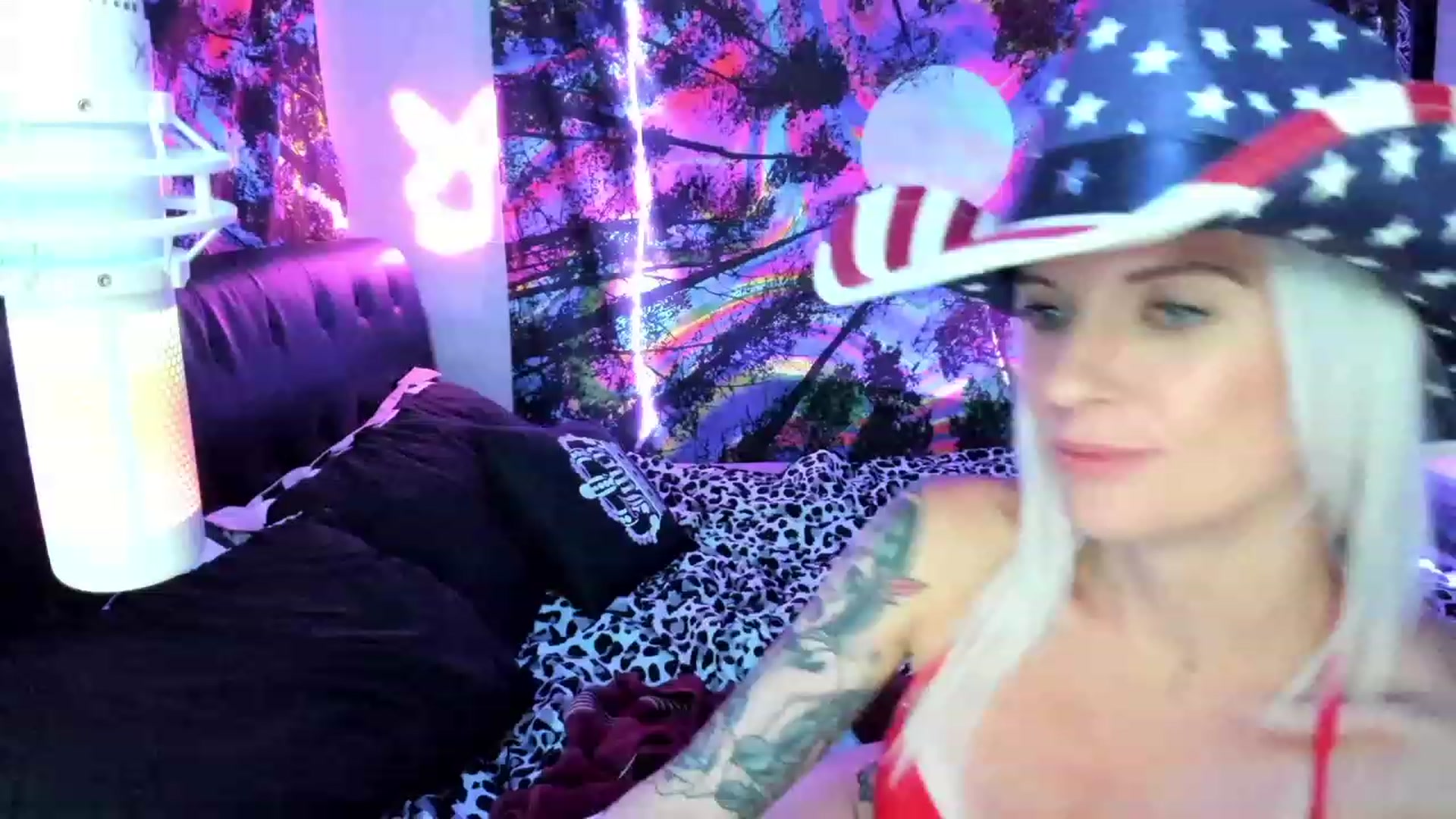 Gallery image thumbnail from Xo_belle's myfreecams stream on, 09/05/2023, 06:49 image 9 of 20