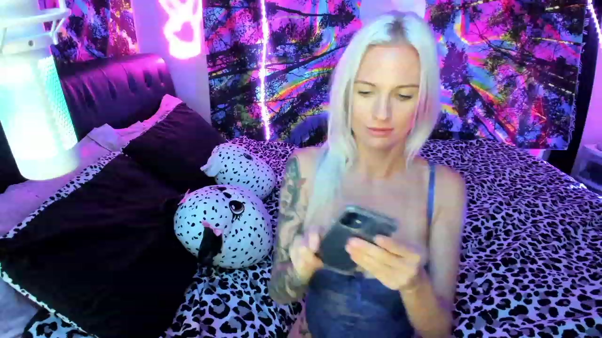 Gallery image thumbnail from Xo_belle's myfreecams stream on, 09/11/2023, 04:41 image 18 of 20